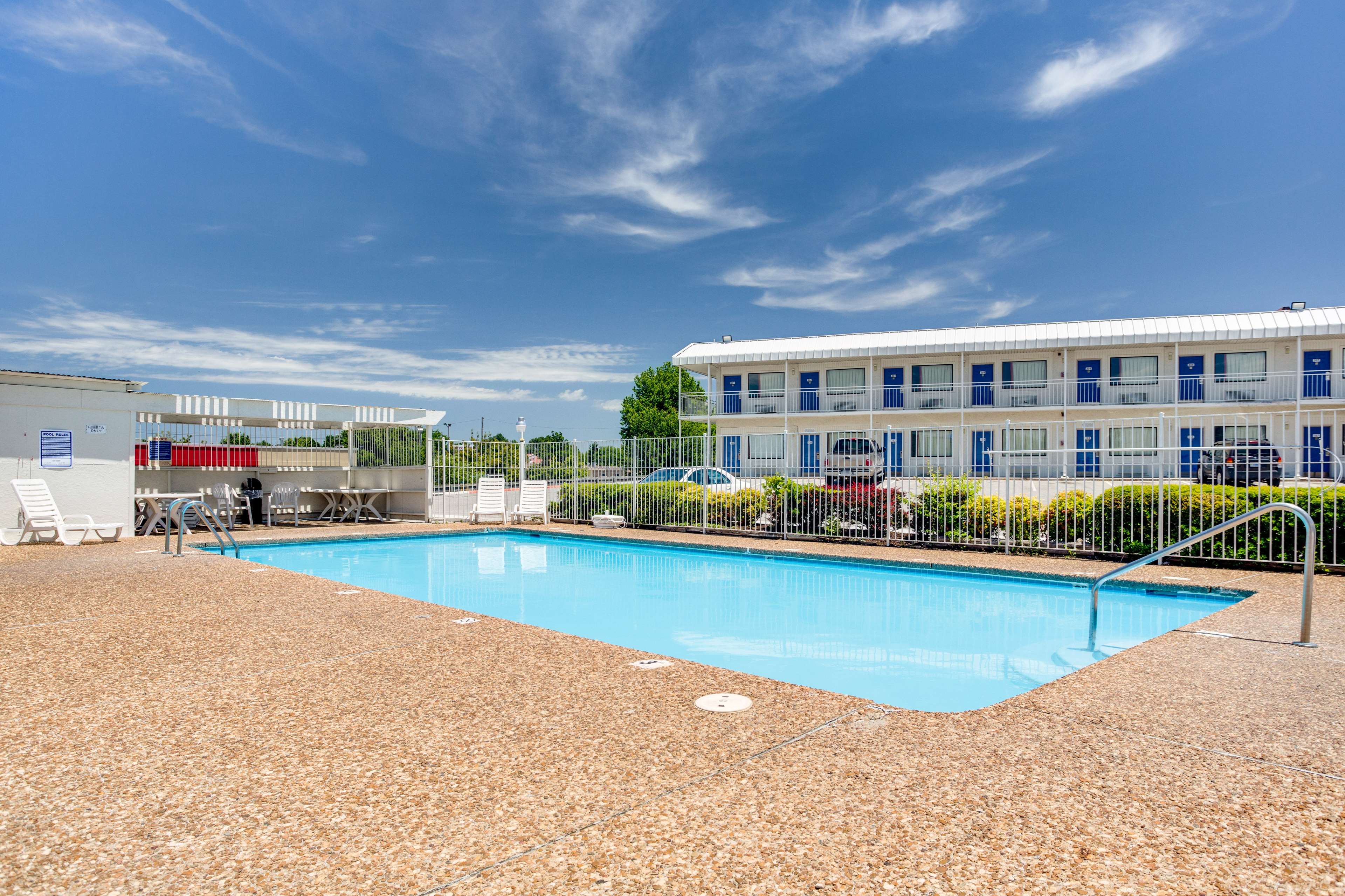Motel 6 Fayetteville, AR