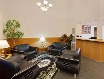 Super 8 by Wyndham Fayetteville