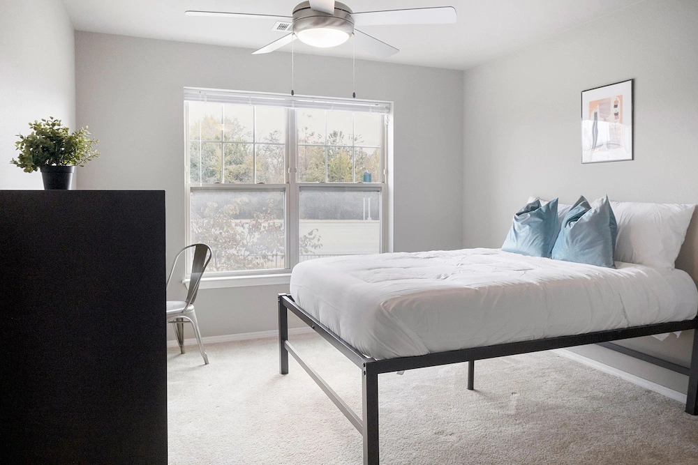 The Luxe Suites at University of Arkansas