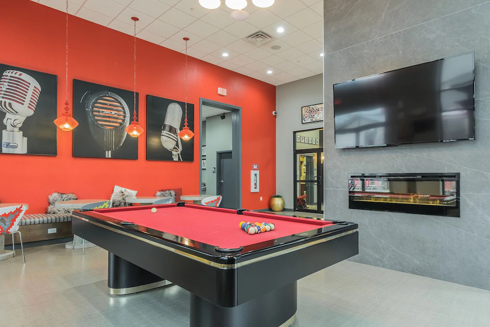 The Luxe Suites at University of Arkansas