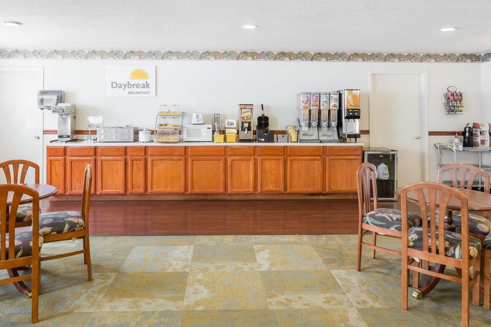 Days Inn by Wyndham Fordyce