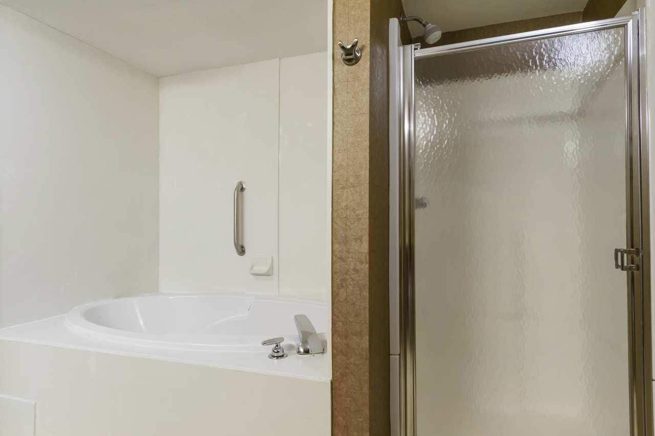 Days Inn by Wyndham Forrest City