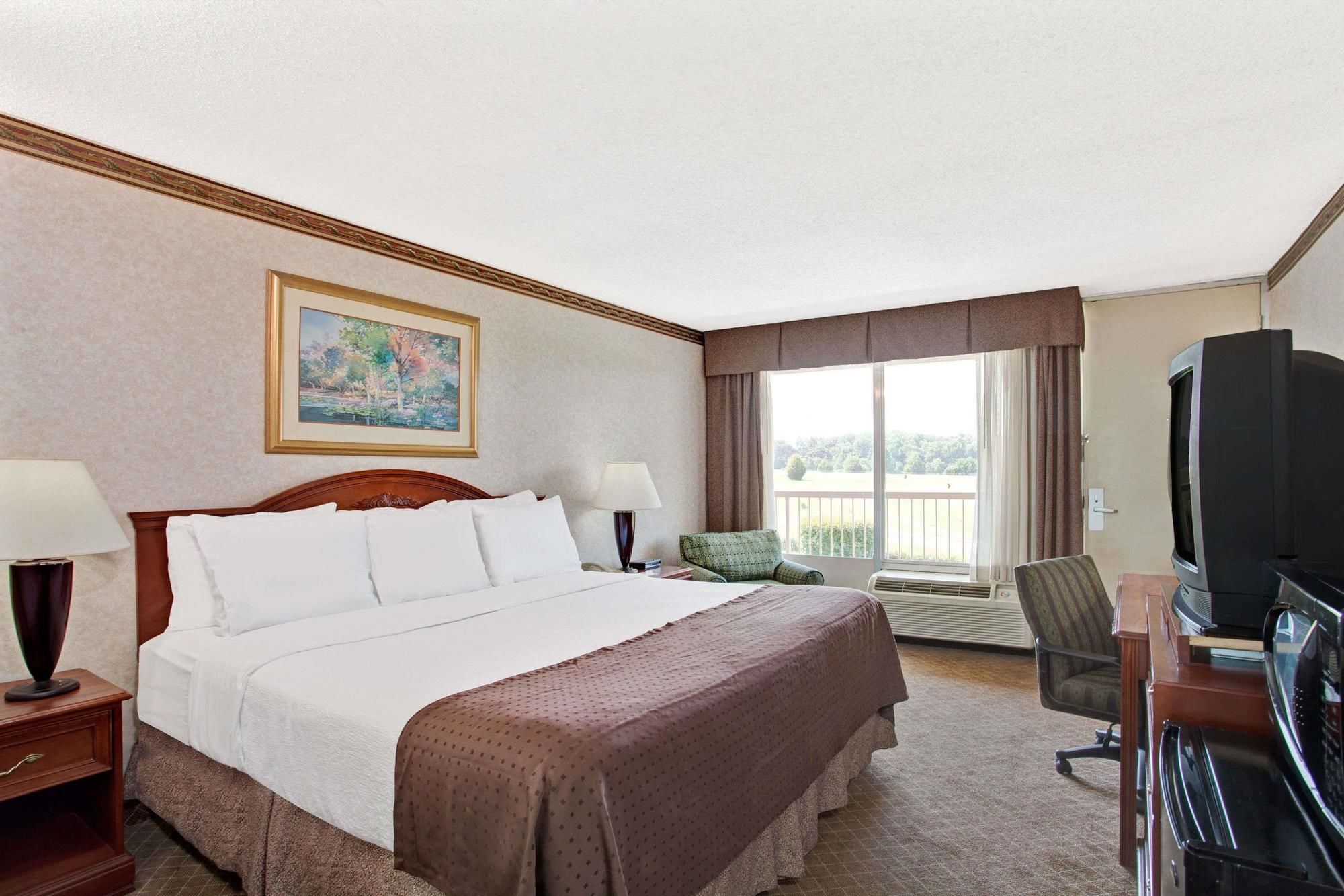 Days Inn by Wyndham Forrest City