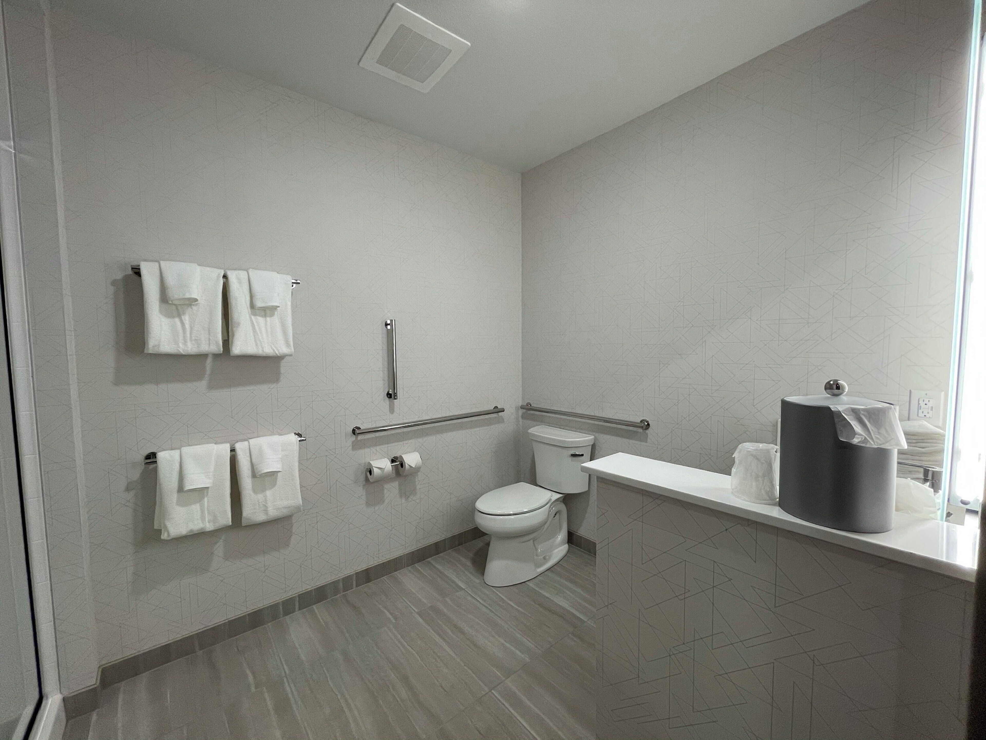 Holiday Inn Express & Suites Ft. Smith - Airport