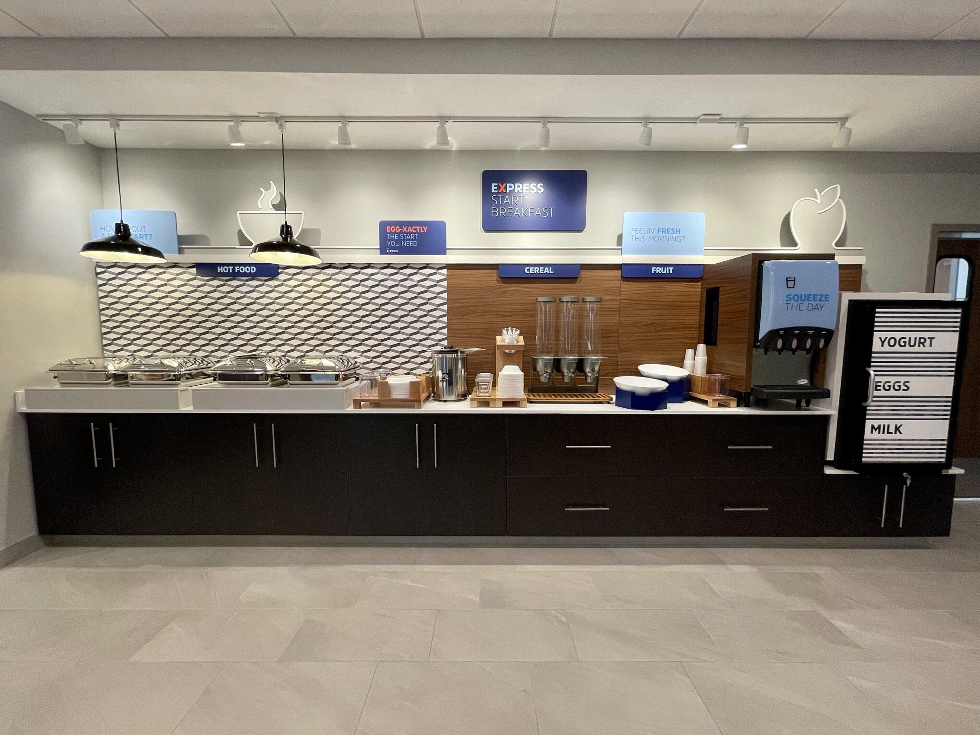 Holiday Inn Express & Suites Ft. Smith - Airport