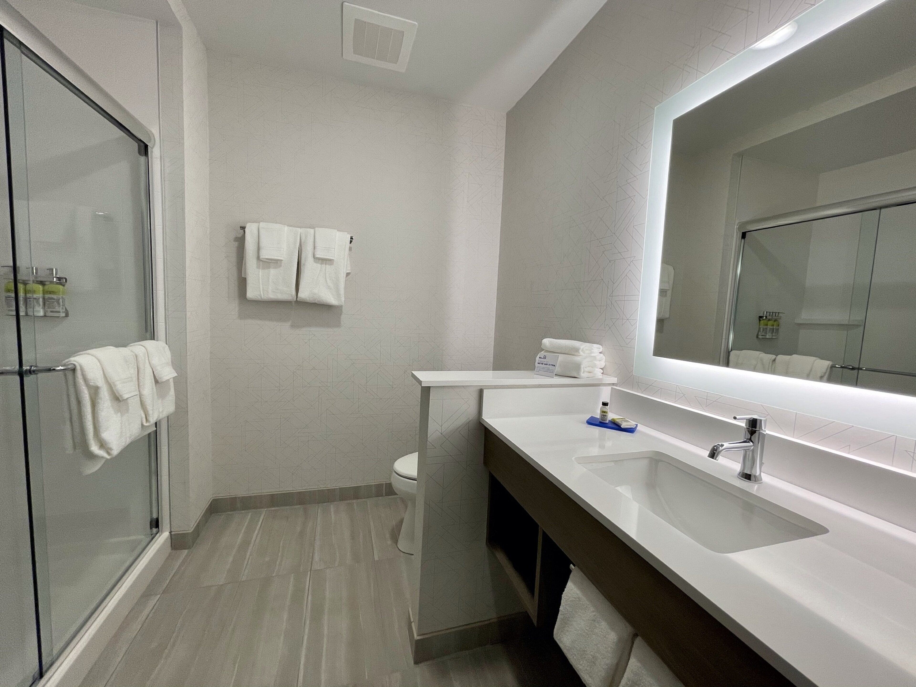 Holiday Inn Express & Suites Ft. Smith - Airport