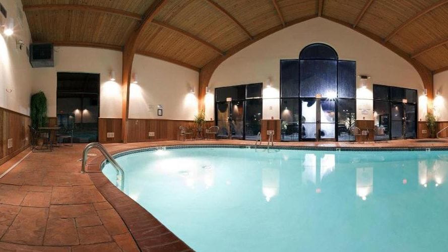 Holiday Inn Express & Suites Harrison