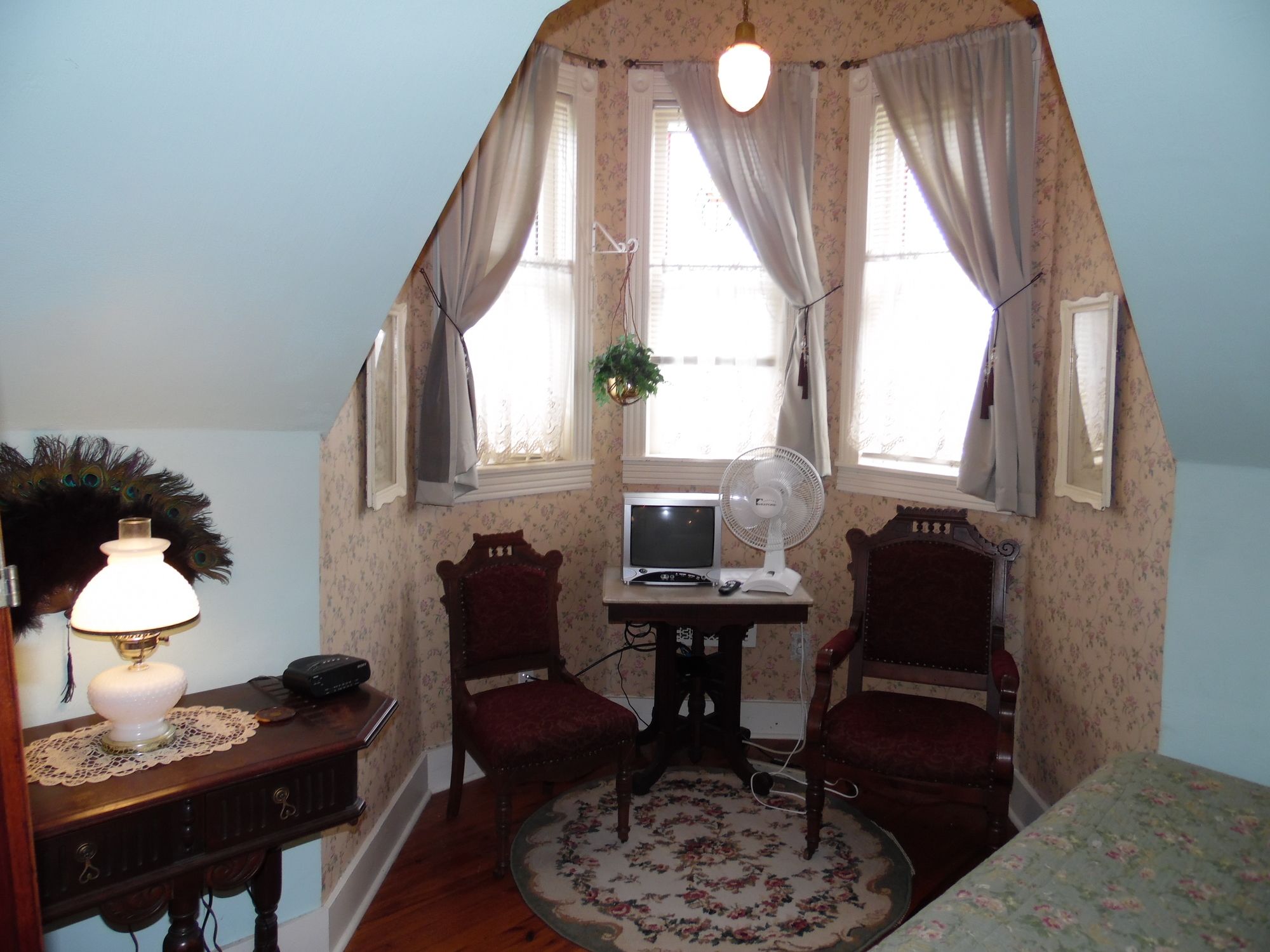 The Queen Anne House Bed and Breakfast