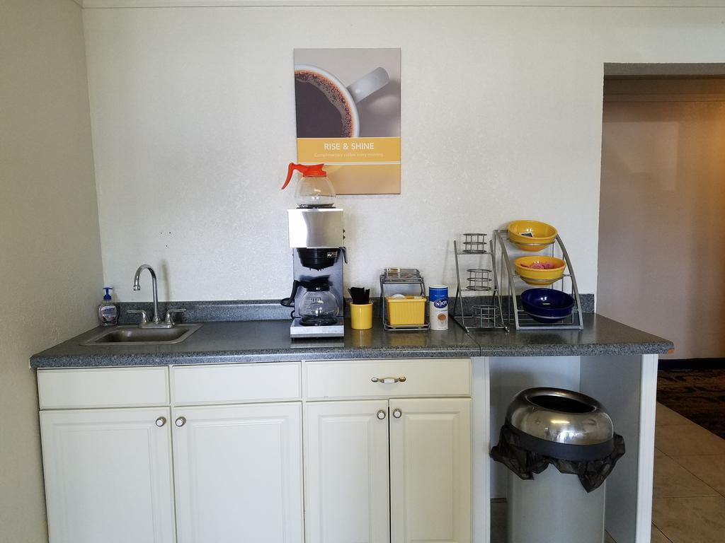 Motel 6 Hope, AR