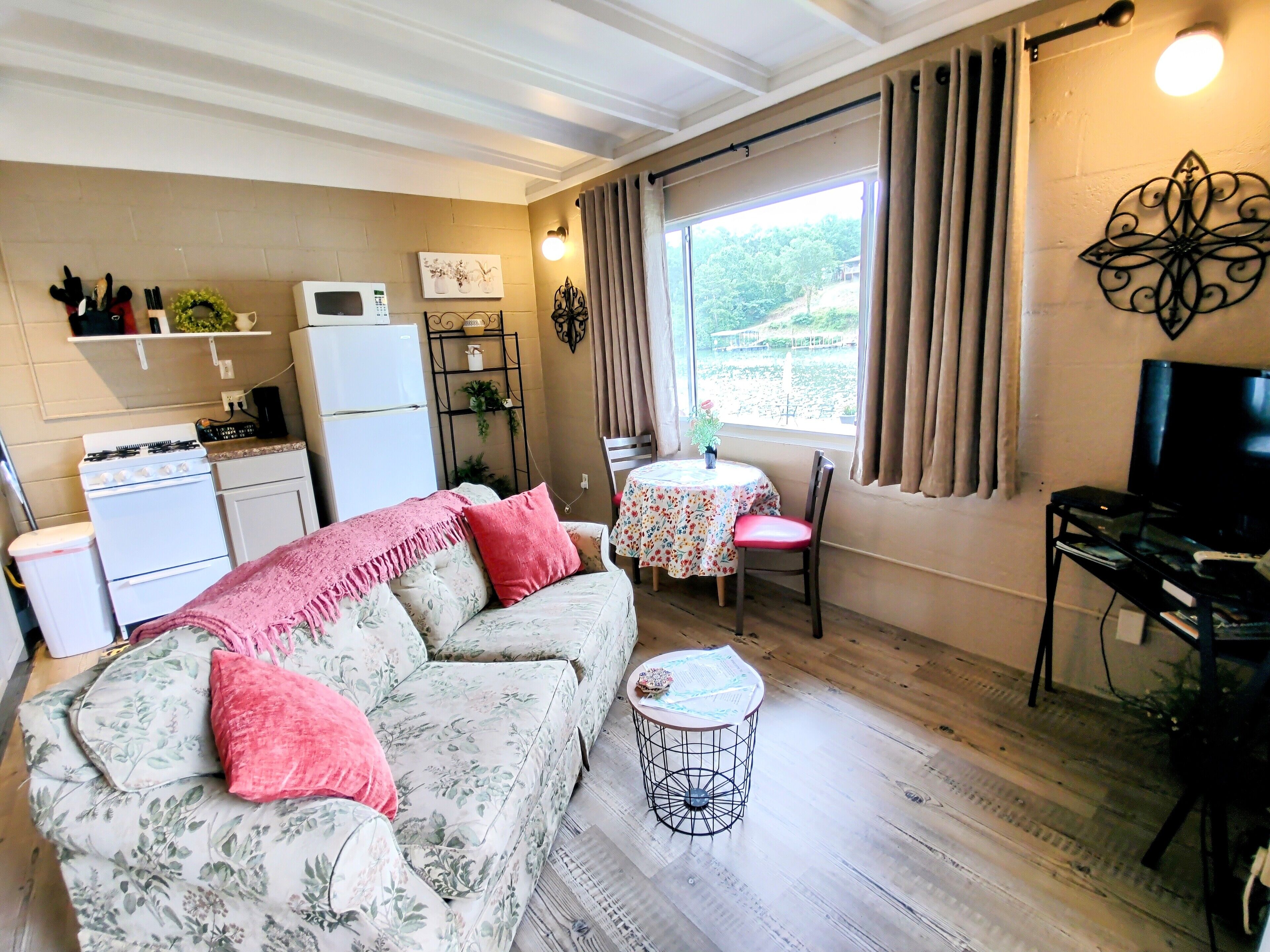 Edgewater Resort