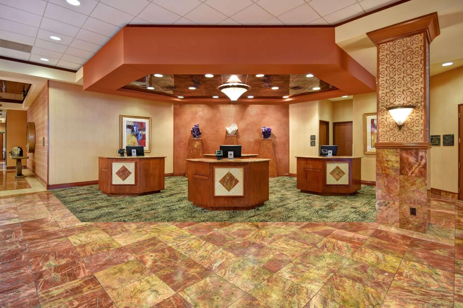 Embassy Suites by Hilton Hot Springs Hotel & Spa