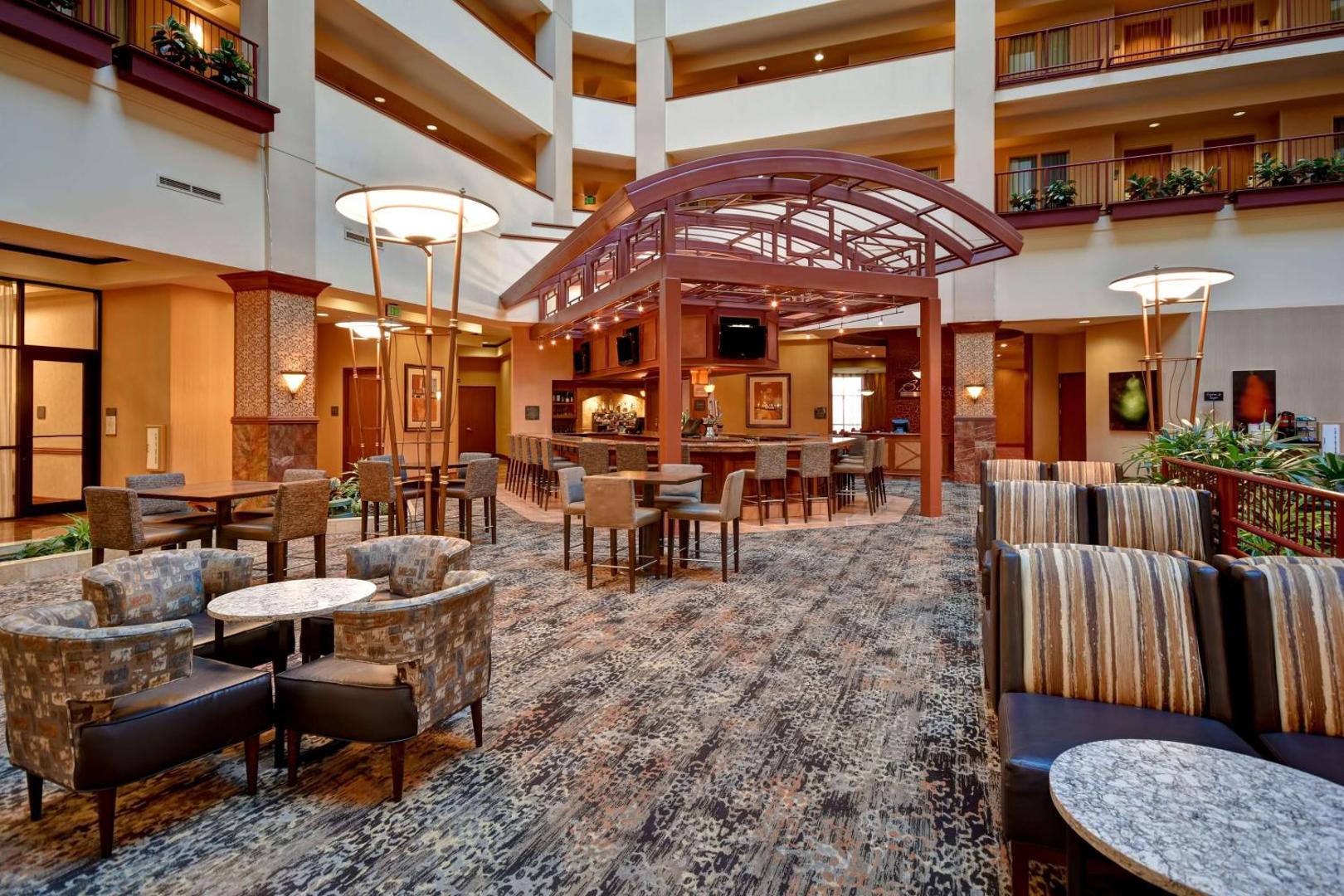 Embassy Suites by Hilton Hot Springs Hotel & Spa