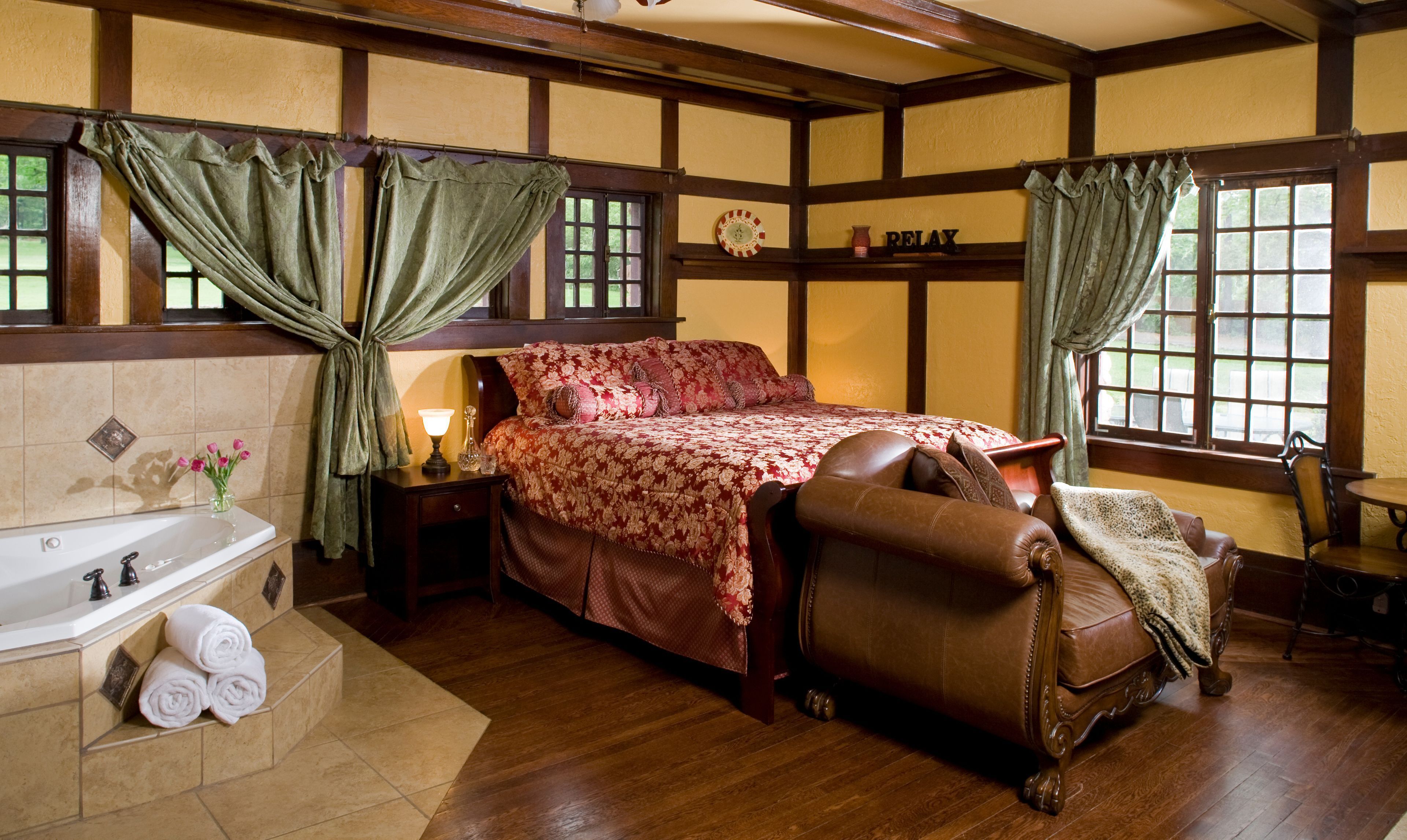 Hilltop Manor Bed and Breakfast