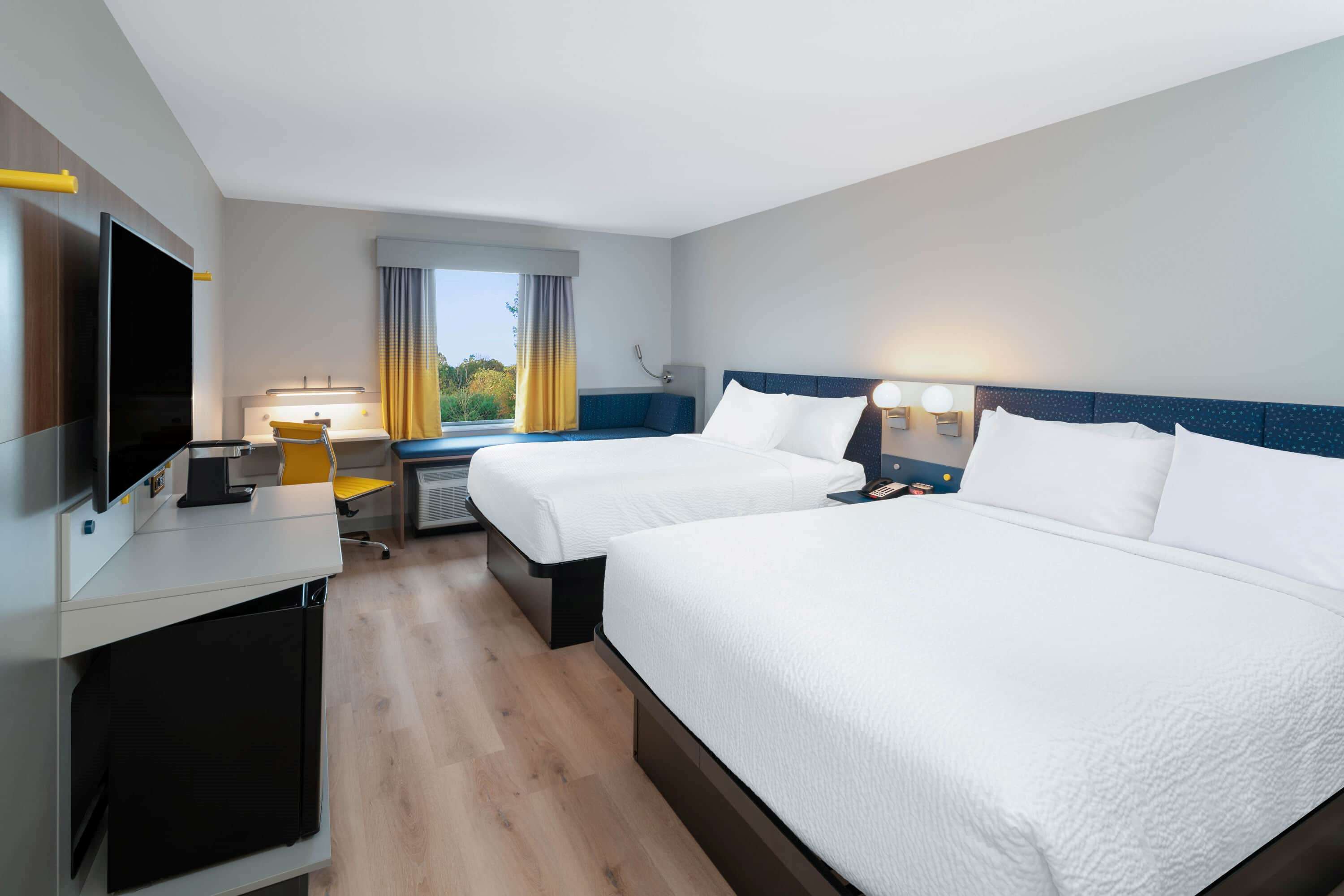 Microtel Inn & Suites by Wyndham Hot Springs