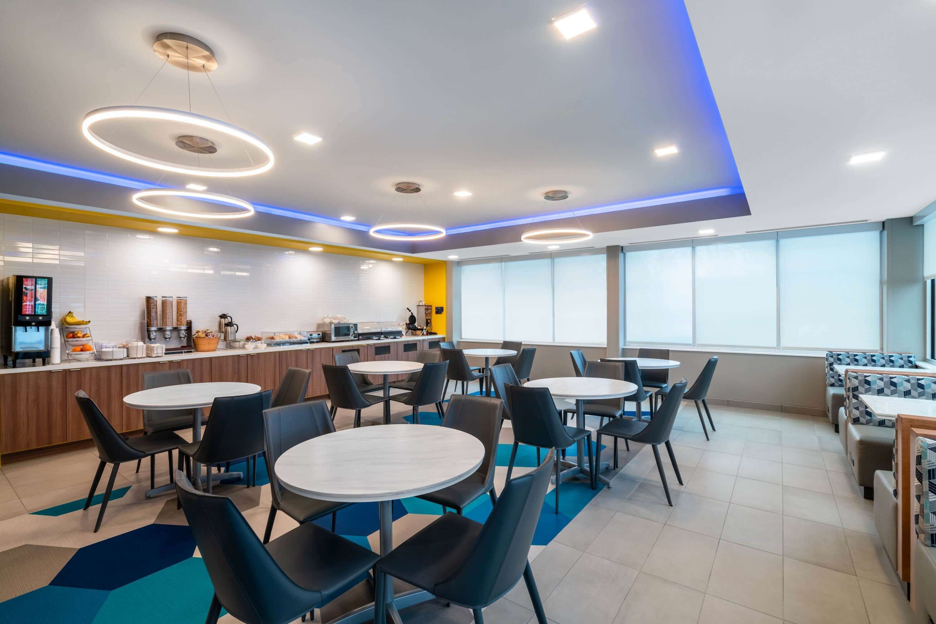 Microtel Inn & Suites by Wyndham Hot Springs