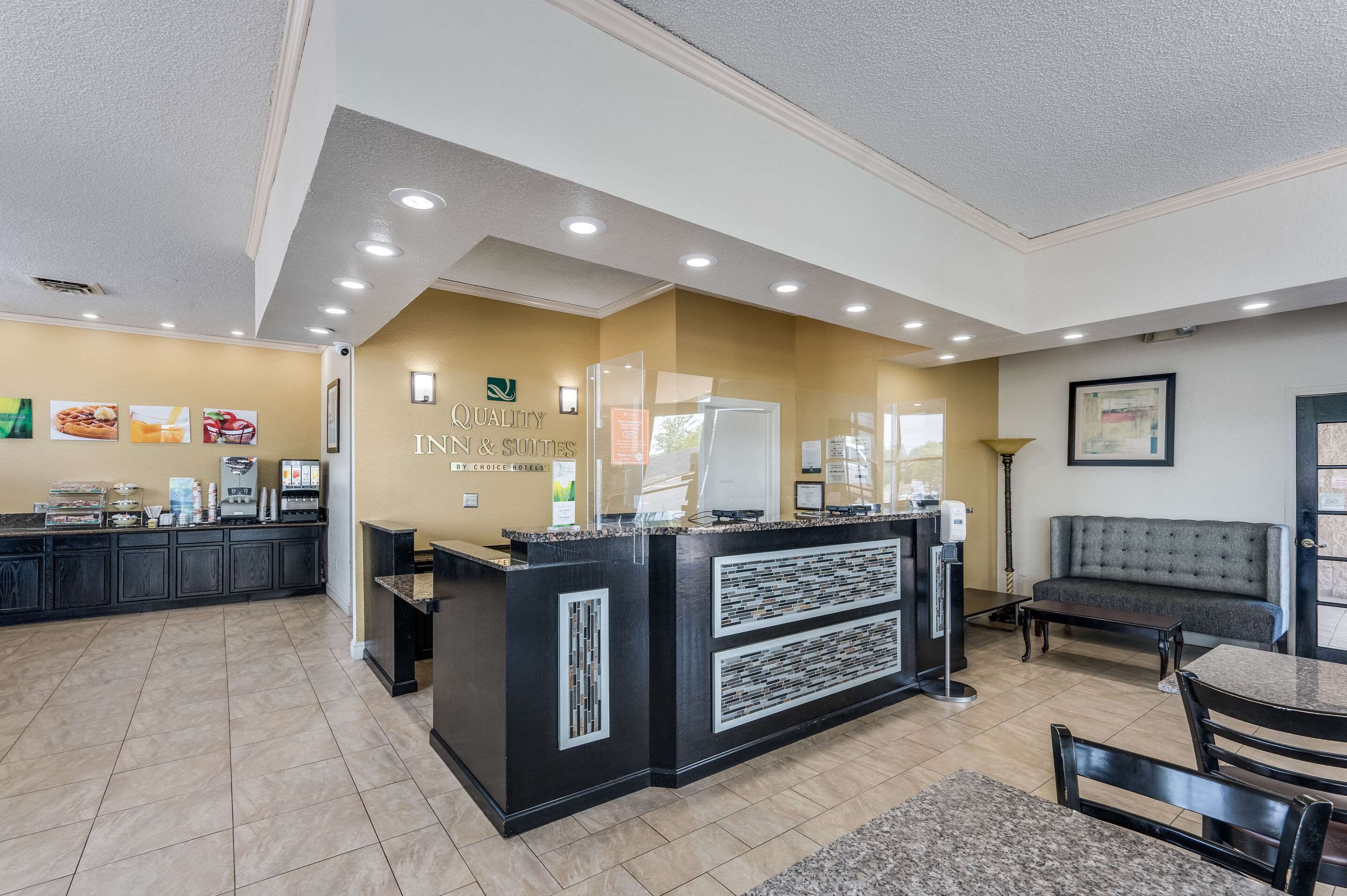Quality Inn & Suites Hot Springs-Lake Hamilton