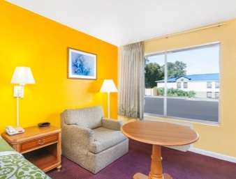 Days Inn by Wyndham Jacksonville