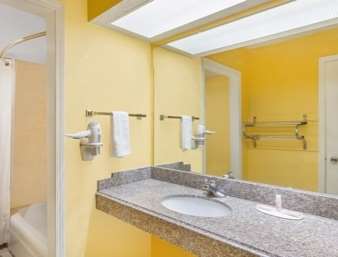 Days Inn by Wyndham Jacksonville