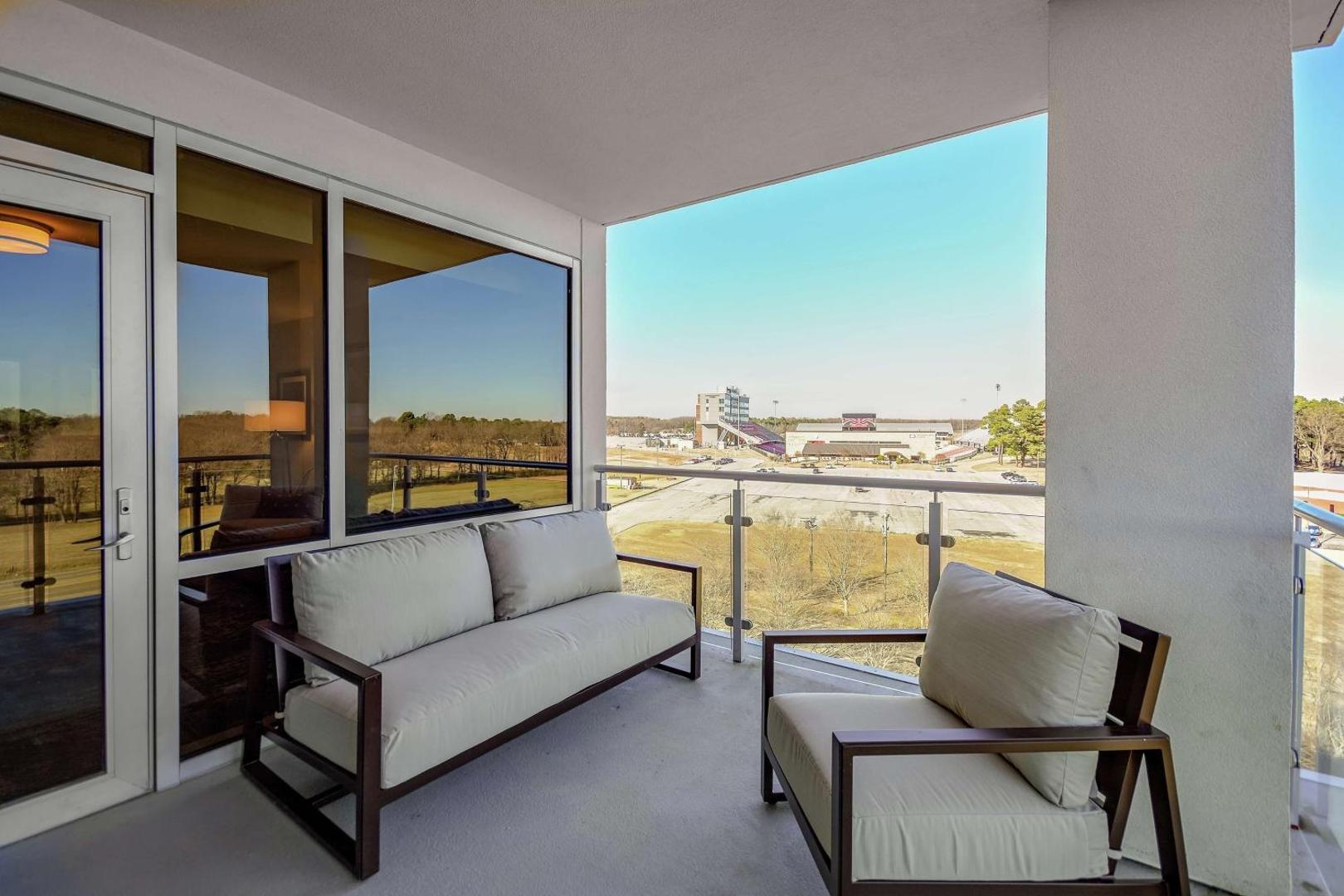 Embassy Suites by Hilton Jonesboro Red Wolf Convention Center