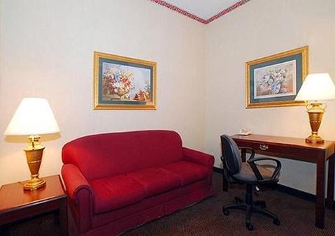 Ark Suites