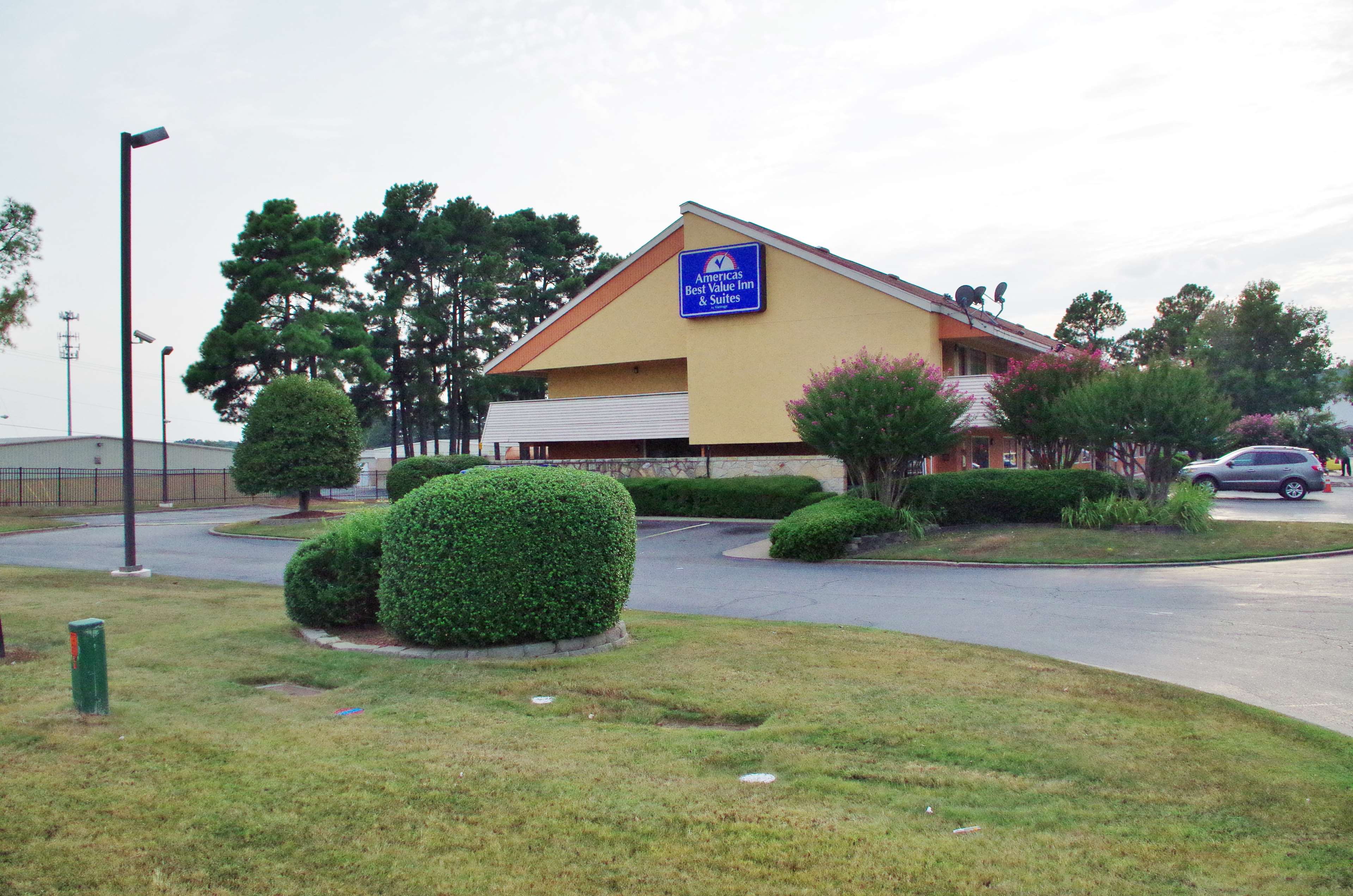 Americas Best Value Inn and Suites Little Rock