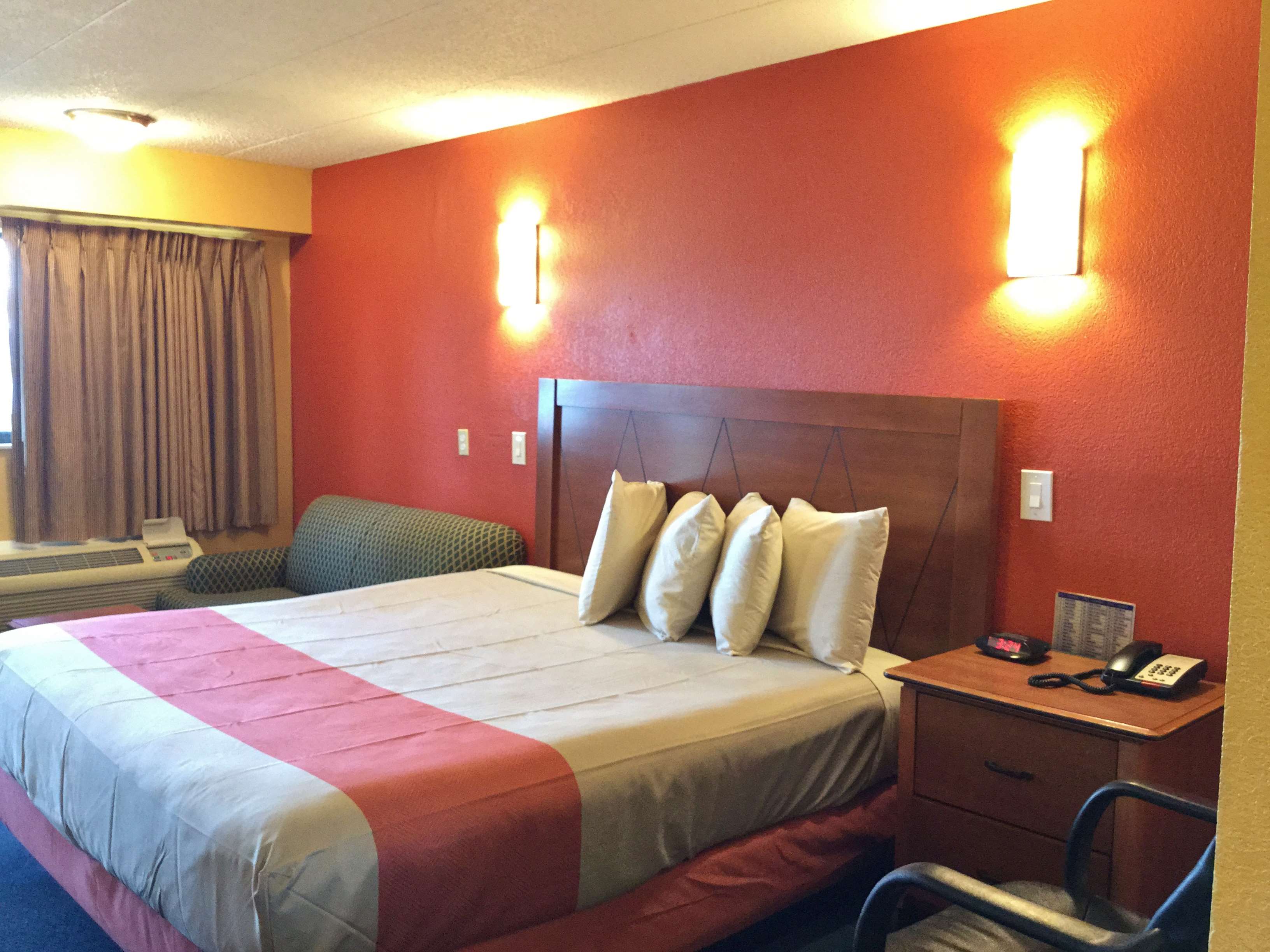 Americas Best Value Inn and Suites Little Rock