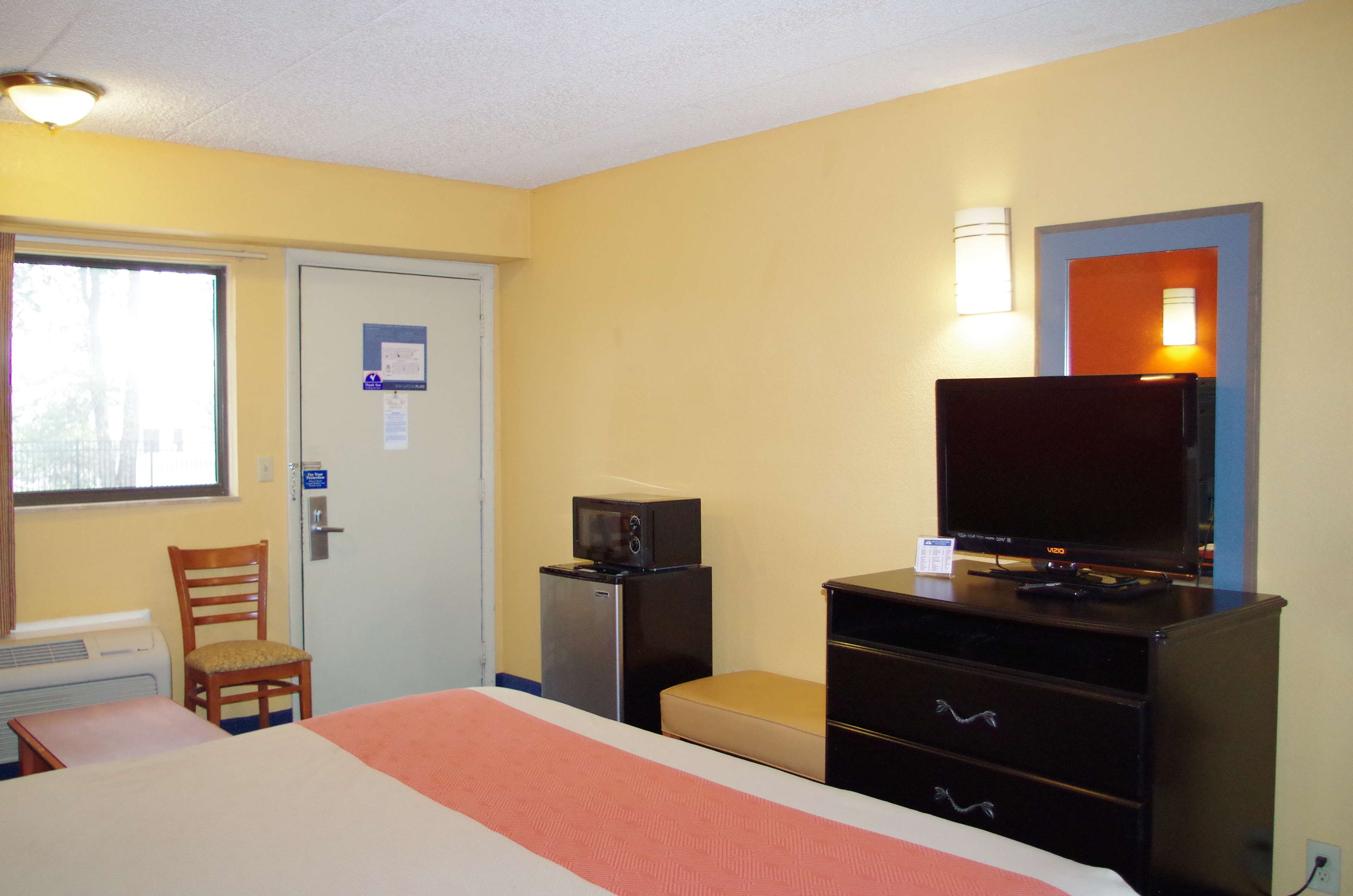 Americas Best Value Inn and Suites Little Rock