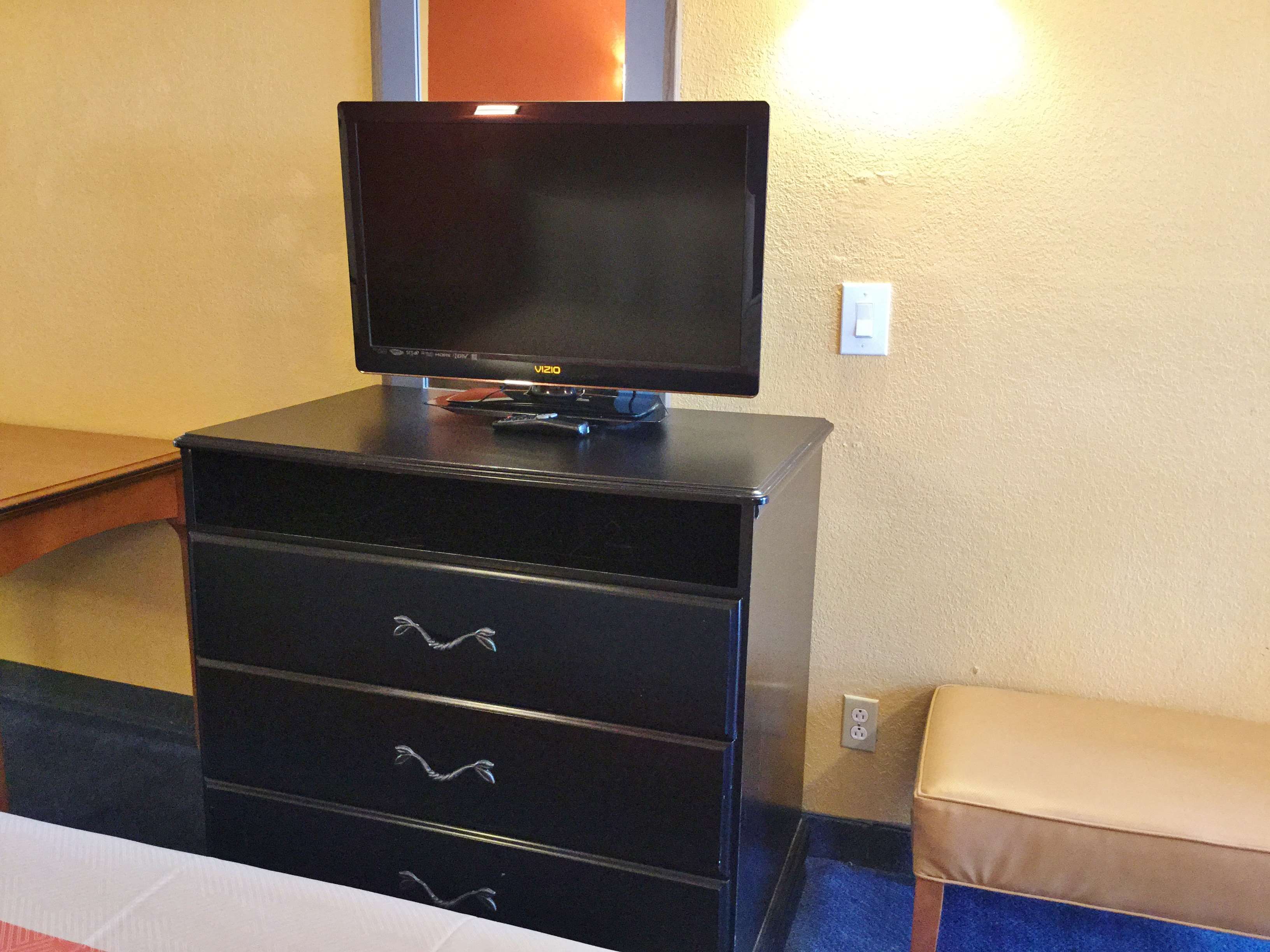 Americas Best Value Inn and Suites Little Rock