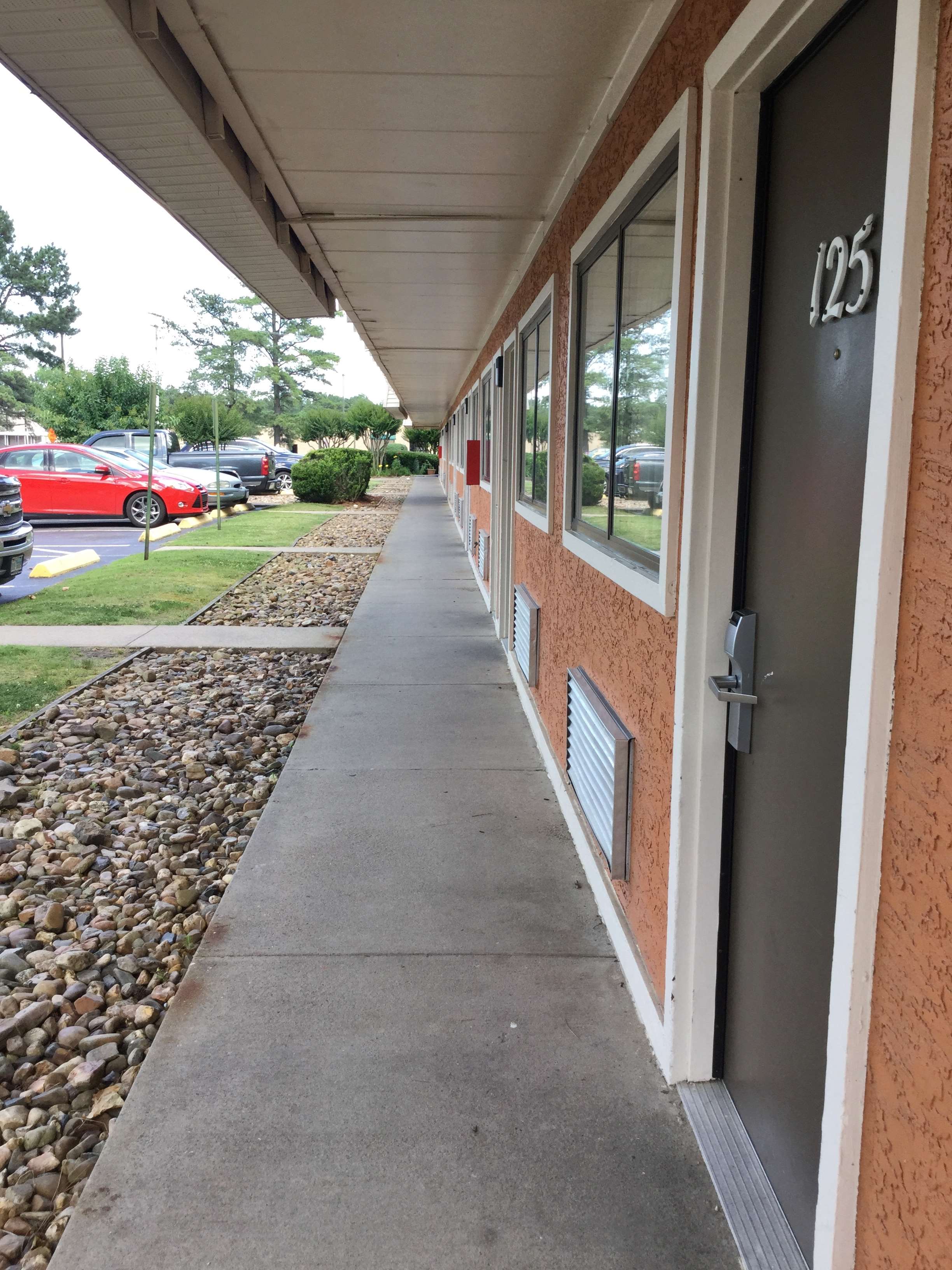 Americas Best Value Inn and Suites Little Rock