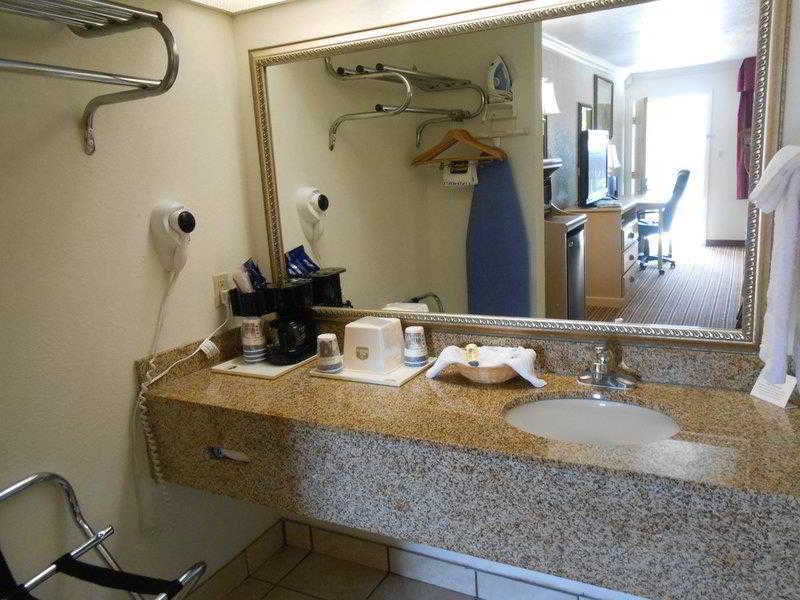 Days Inn by Wyndham Little Rock South