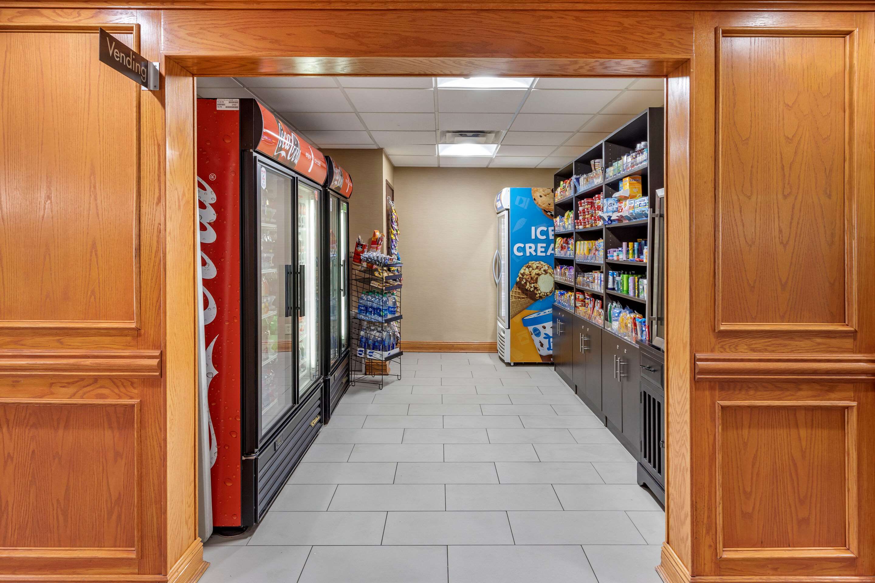Comfort Inn & Suites Airport