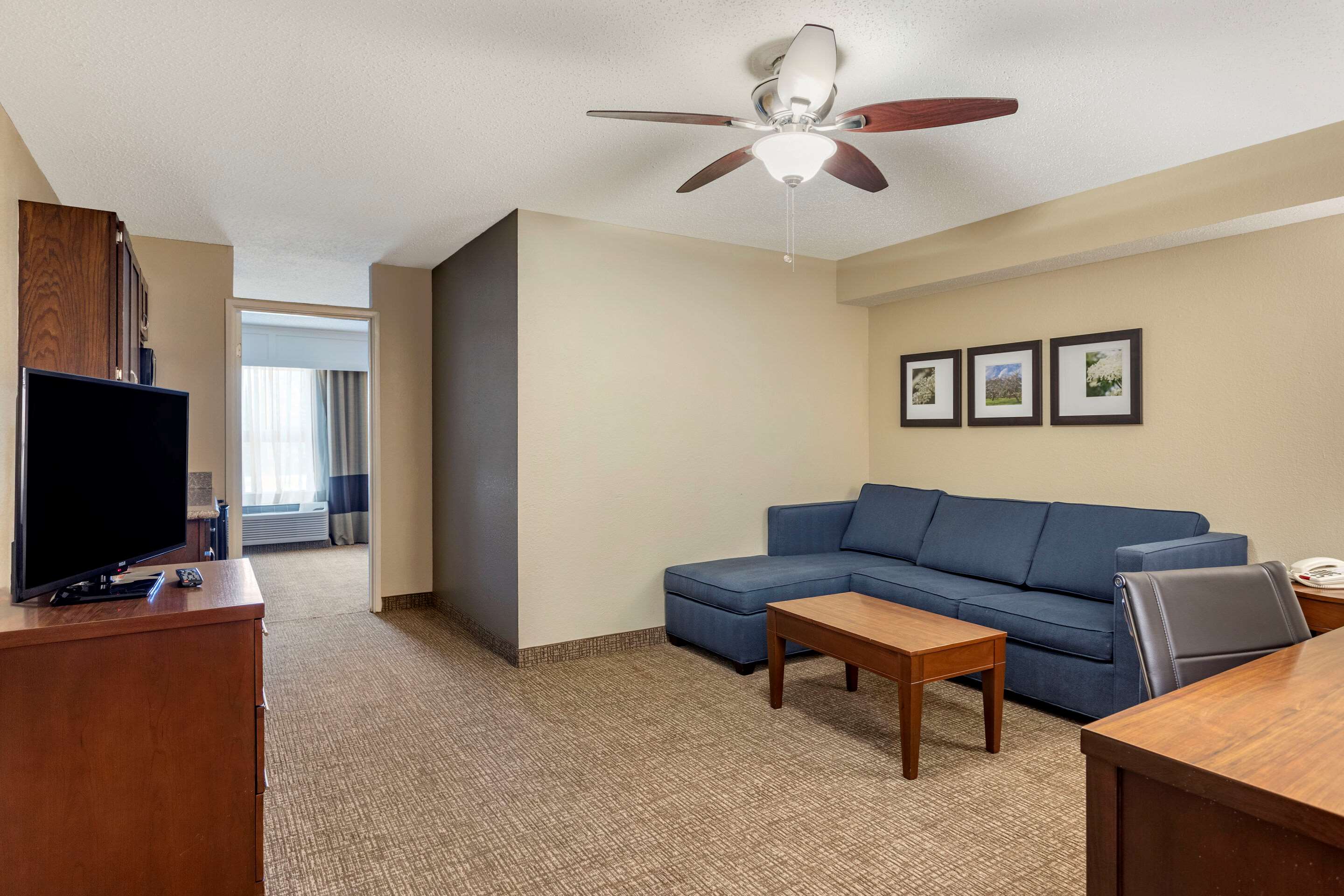 Comfort Inn & Suites Airport