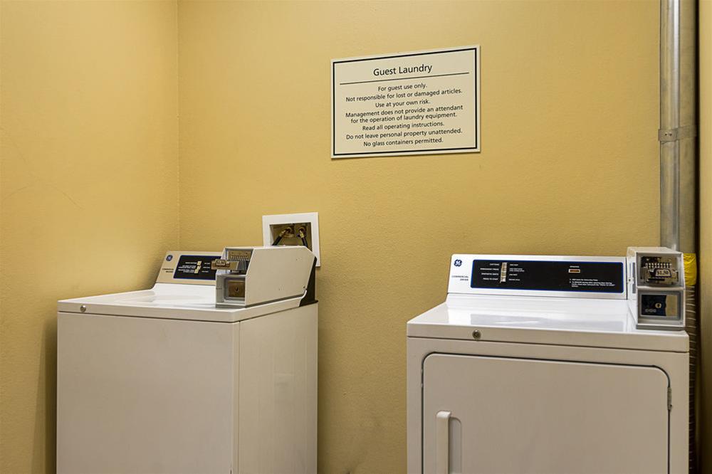 Econo Lodge Inn & Suites Little Rock