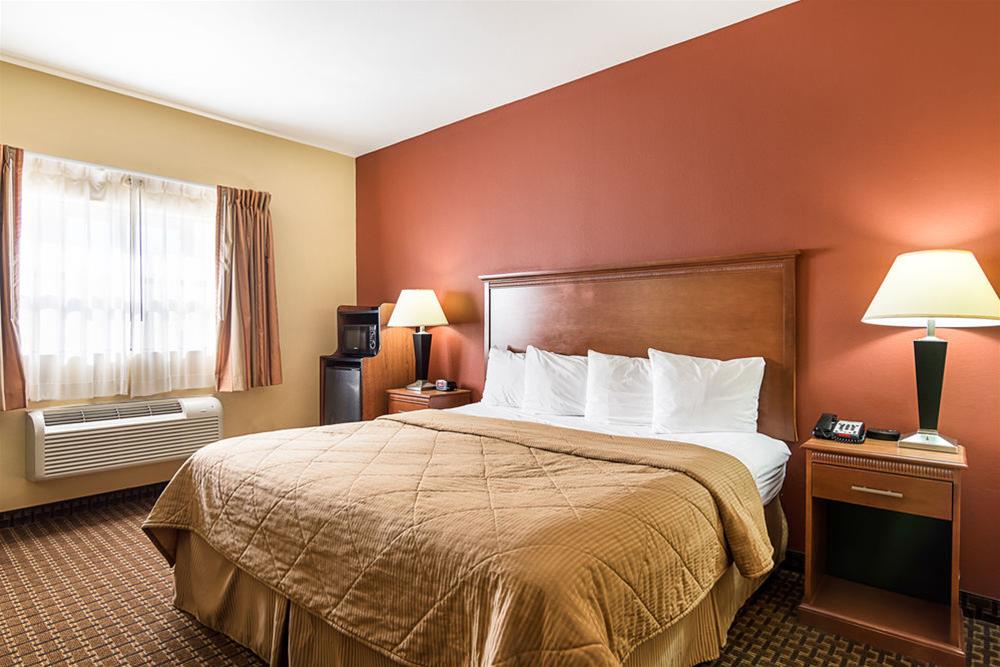 Econo Lodge Inn & Suites Little Rock