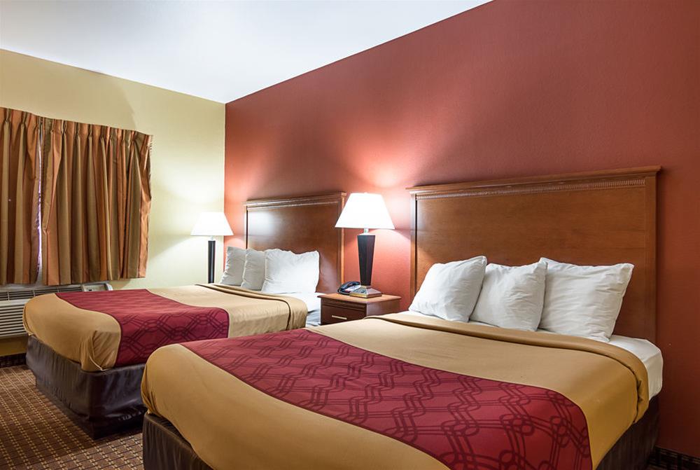 Econo Lodge Inn & Suites Little Rock