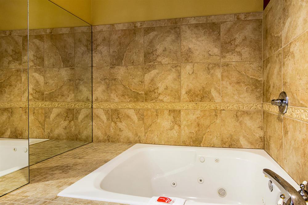Econo Lodge Inn & Suites Little Rock