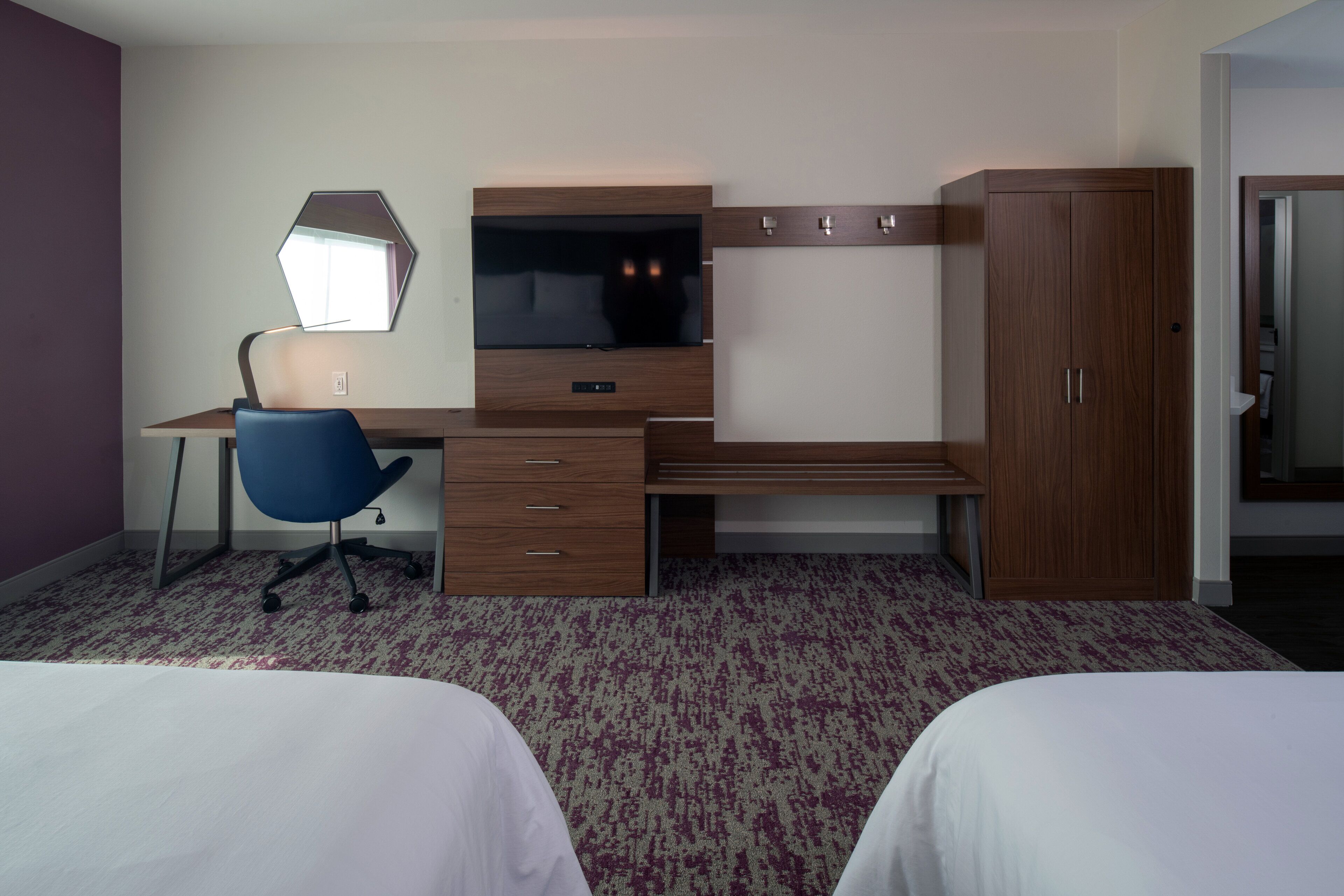 Holiday Inn Express and Suites Little Rock Downtown, an IHG Hotel