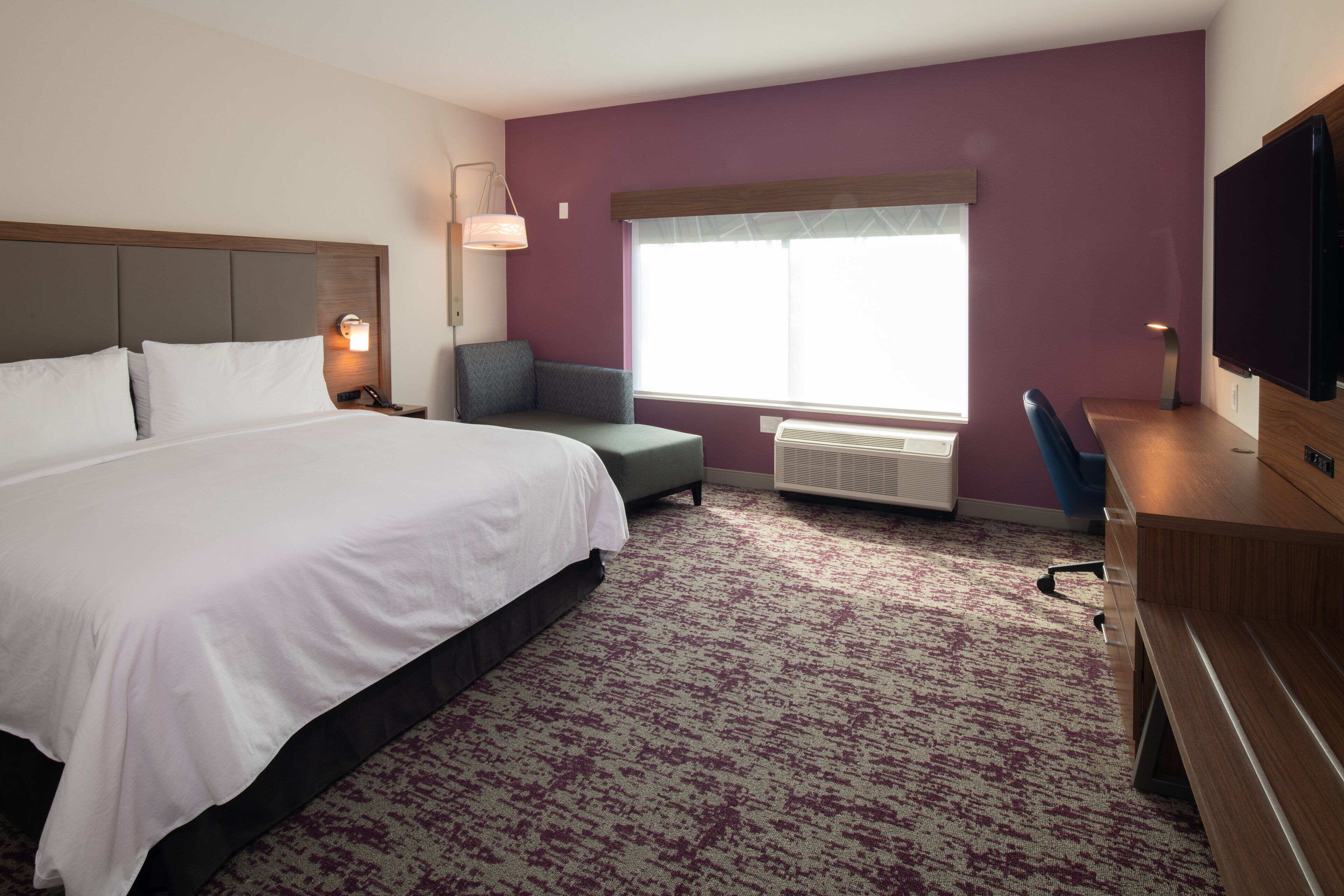 Holiday Inn Express and Suites Little Rock Downtown, an IHG Hotel
