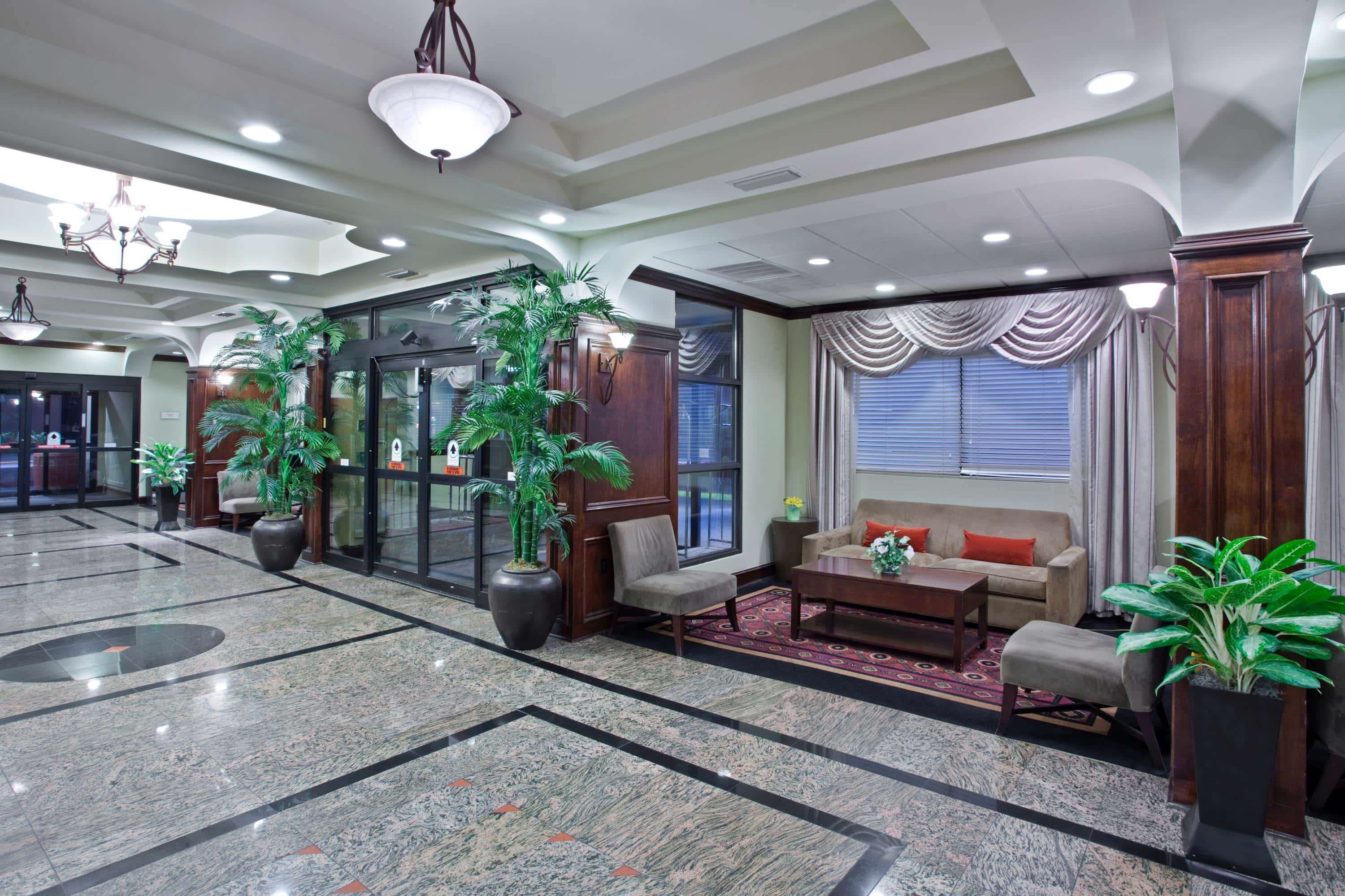 La Quinta Inn & Suites by Wyndham Downtown Conference Center