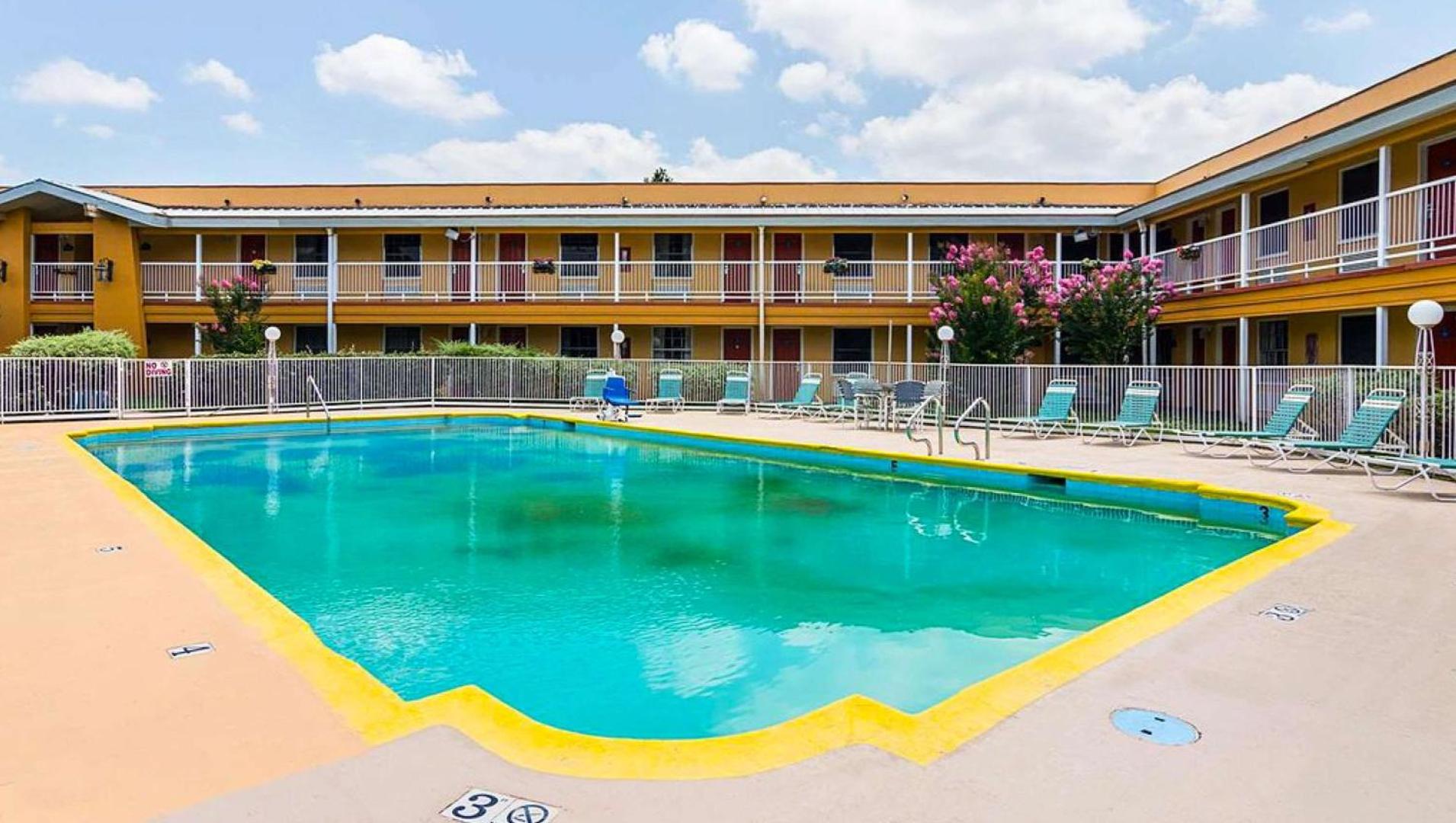 Magnuson Hotel Little Rock South