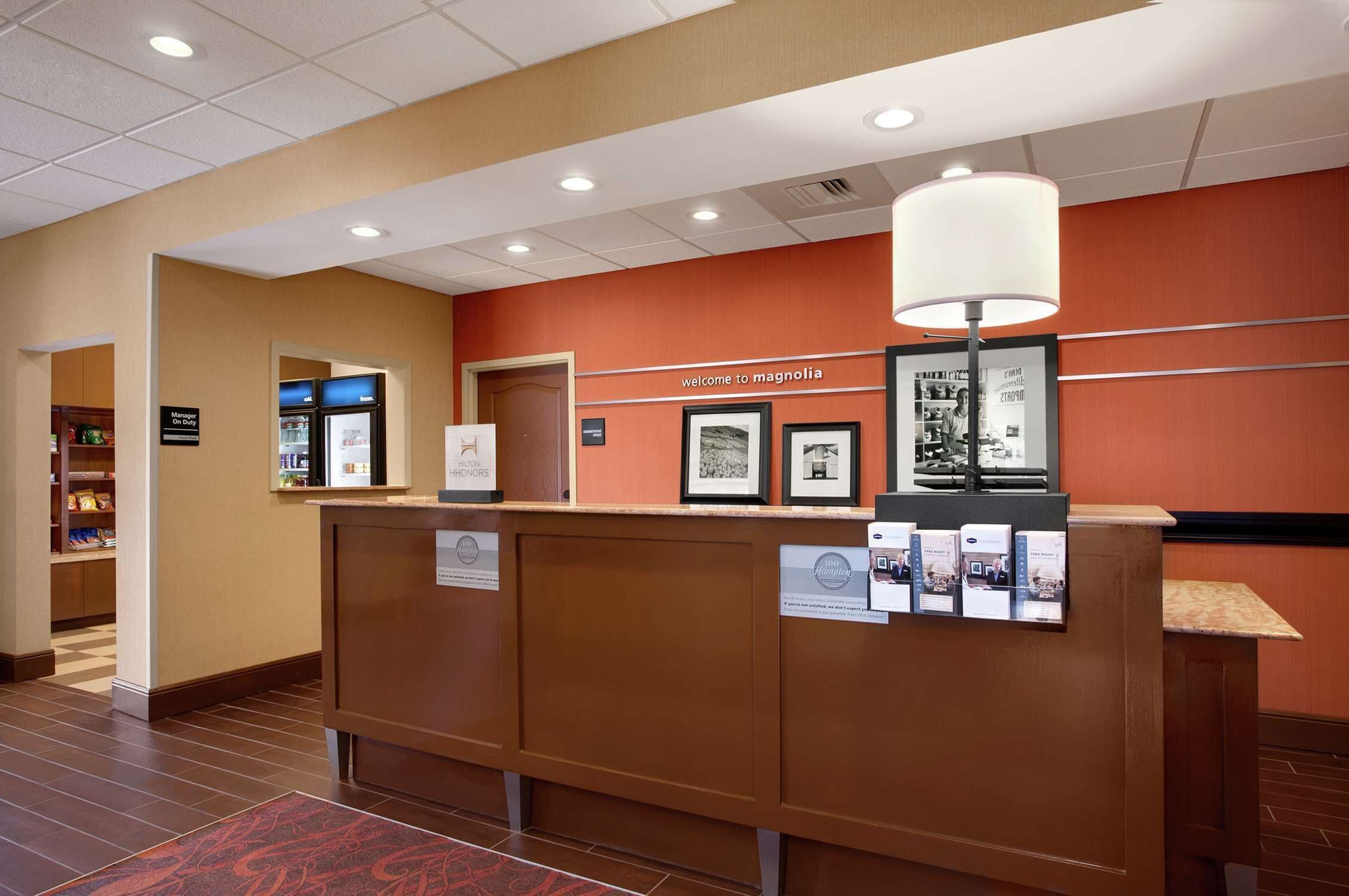 Hampton Inn Magnolia