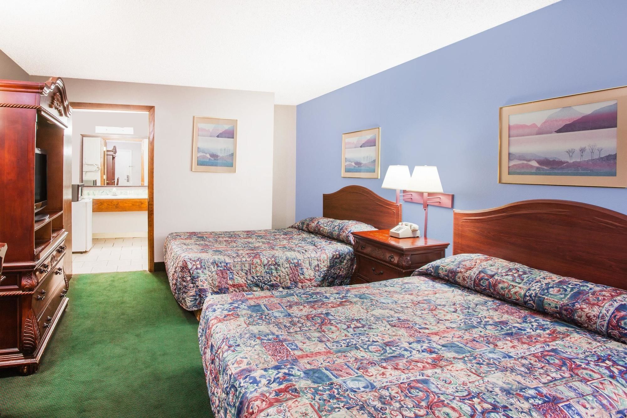 Super 8 by Wyndham Malvern