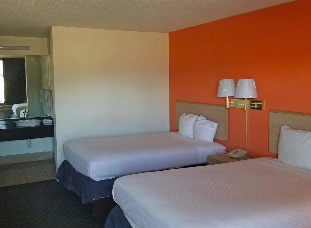 Dreamland Inn