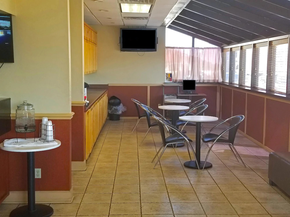 Dreamland Inn