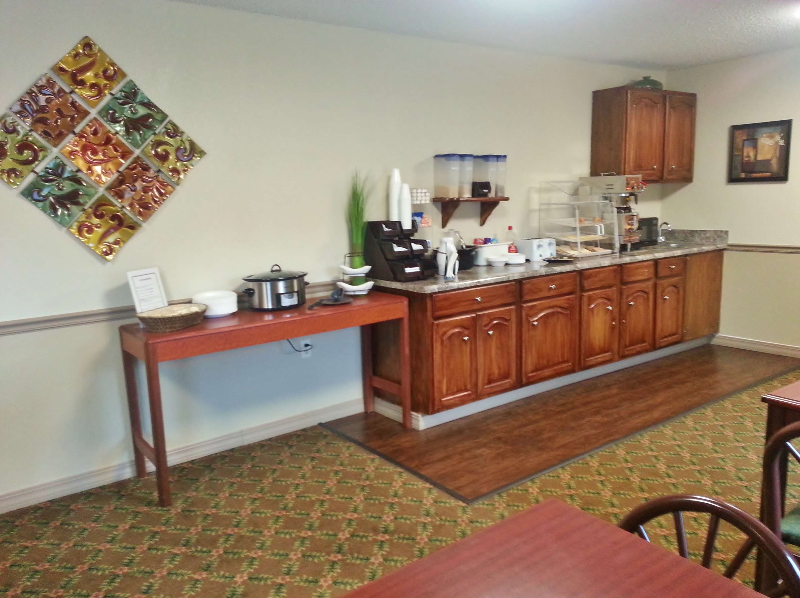 Americas Best Value Inn & Suites Little Rock/Maumelle