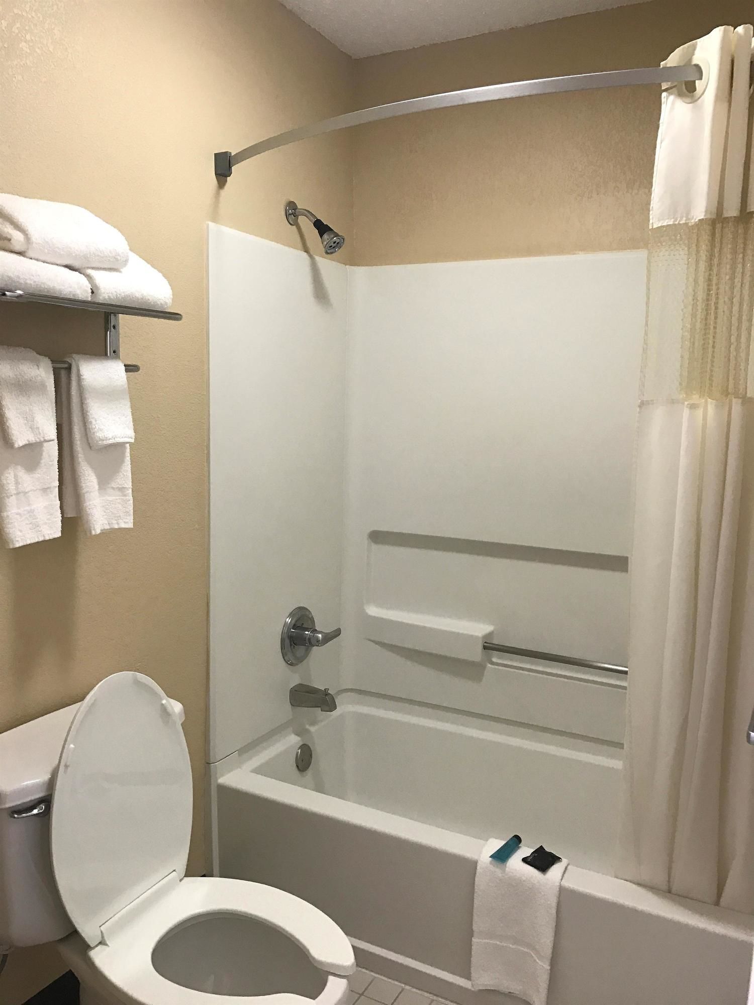 Americas Best Value Inn & Suites Little Rock/Maumelle