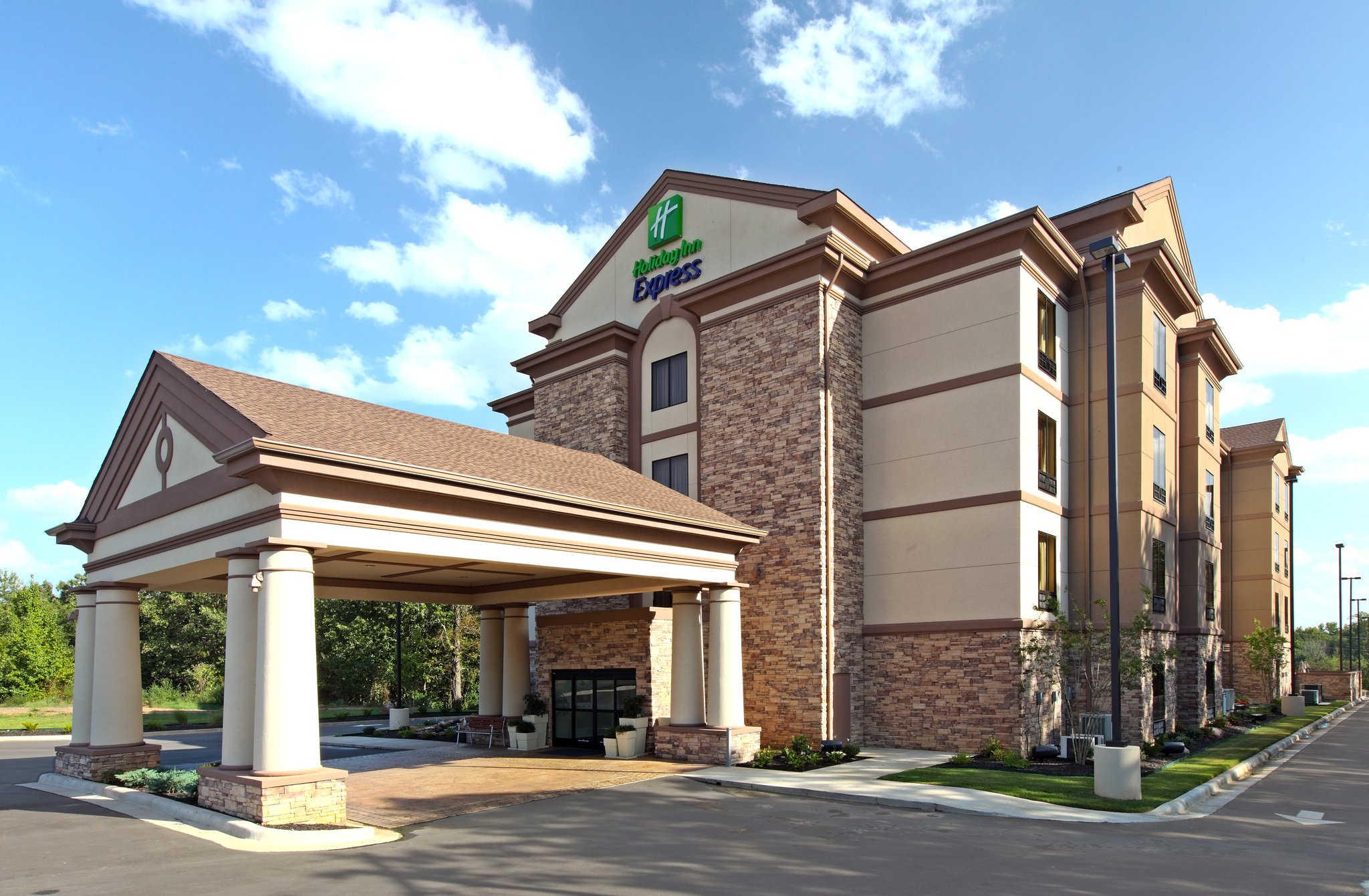 Holiday Inn Express & Suites Maumelle - Little Rock NW