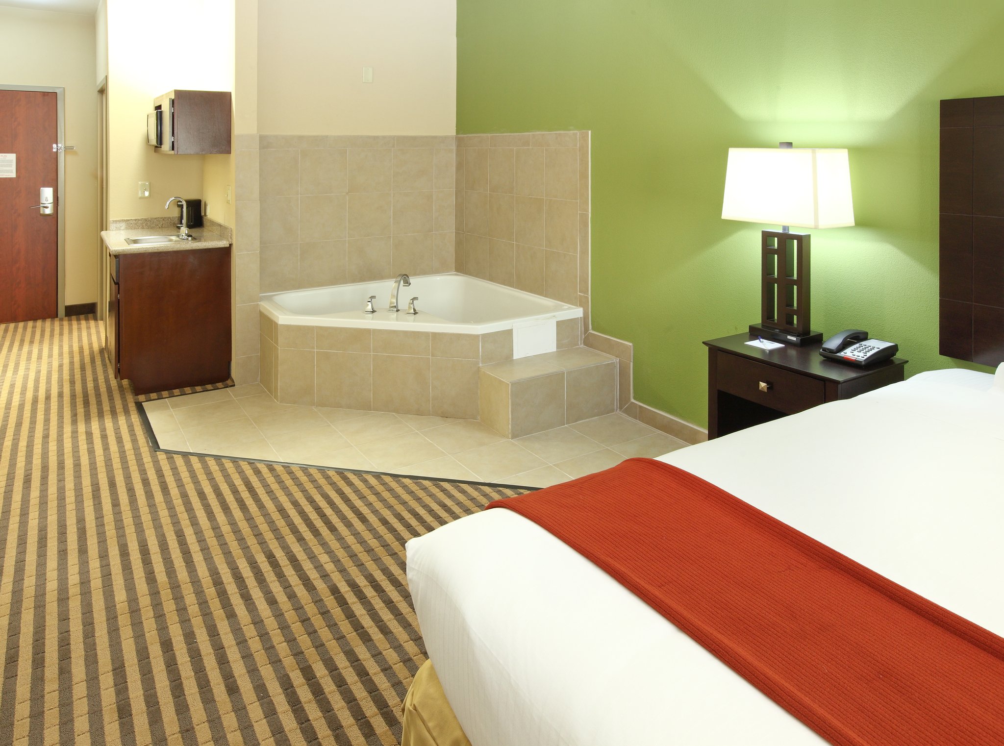 Holiday Inn Express & Suites Maumelle - Little Rock NW