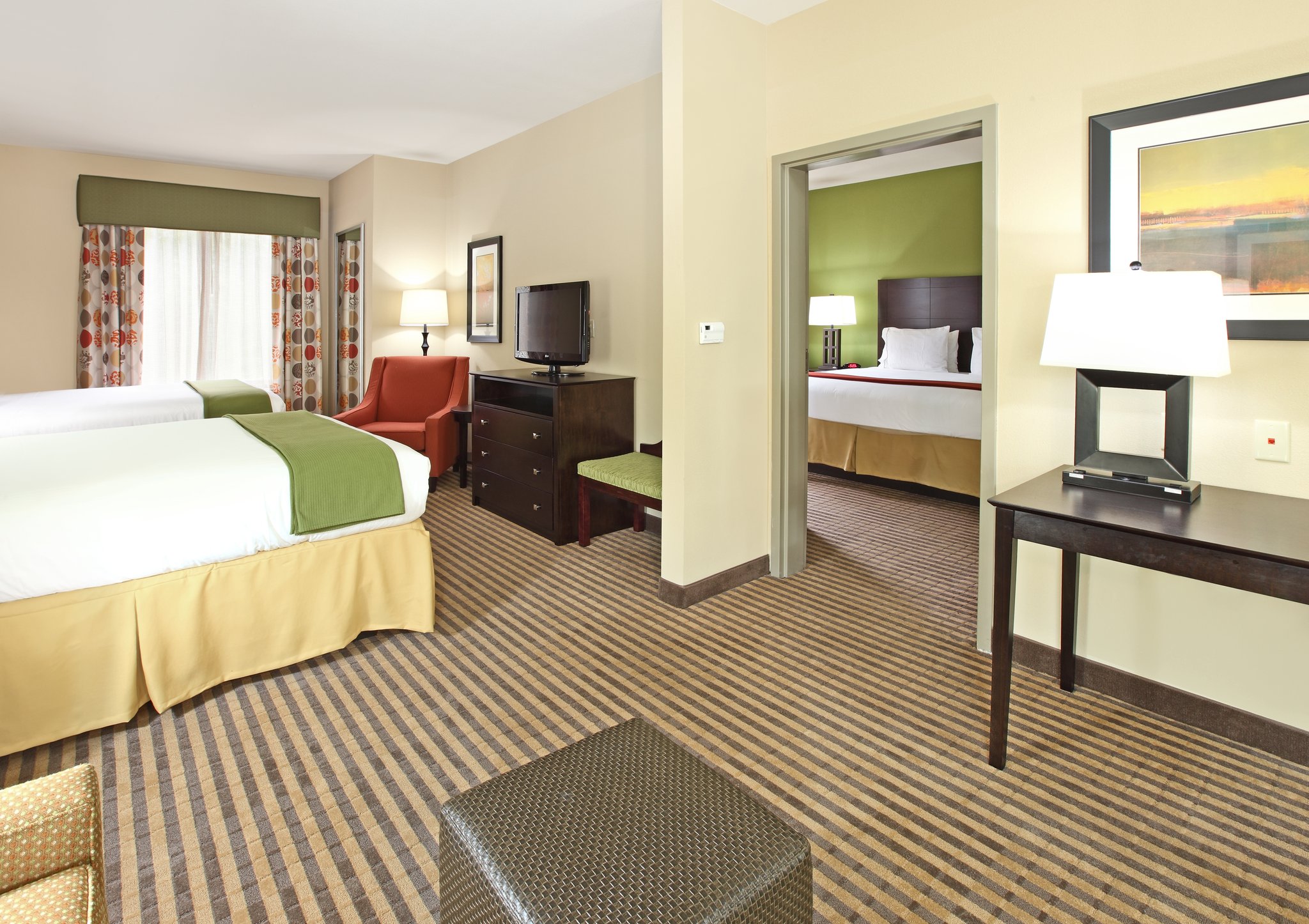 Holiday Inn Express & Suites Maumelle - Little Rock NW