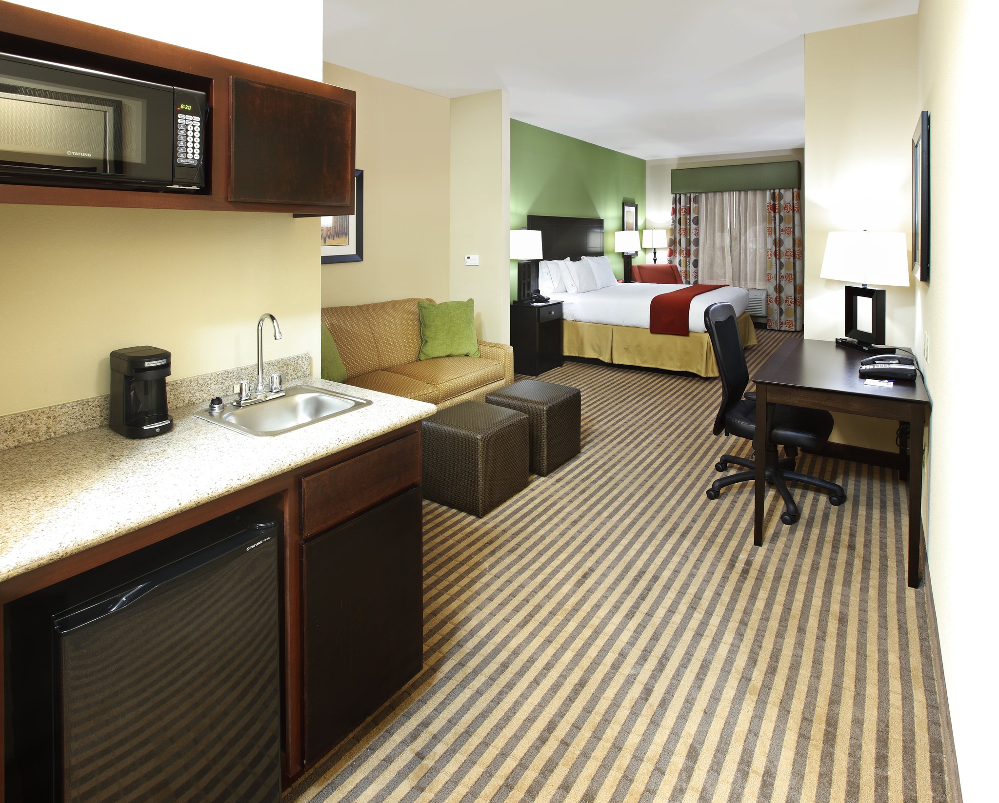 Holiday Inn Express & Suites Maumelle - Little Rock NW